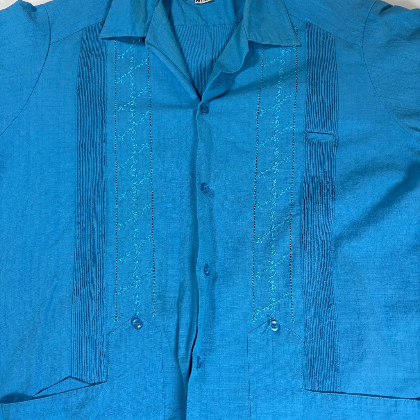 Yucal Guayabera Shirt 42 Blue Short Sleeve Embroidered Cuban Mexico Pockets