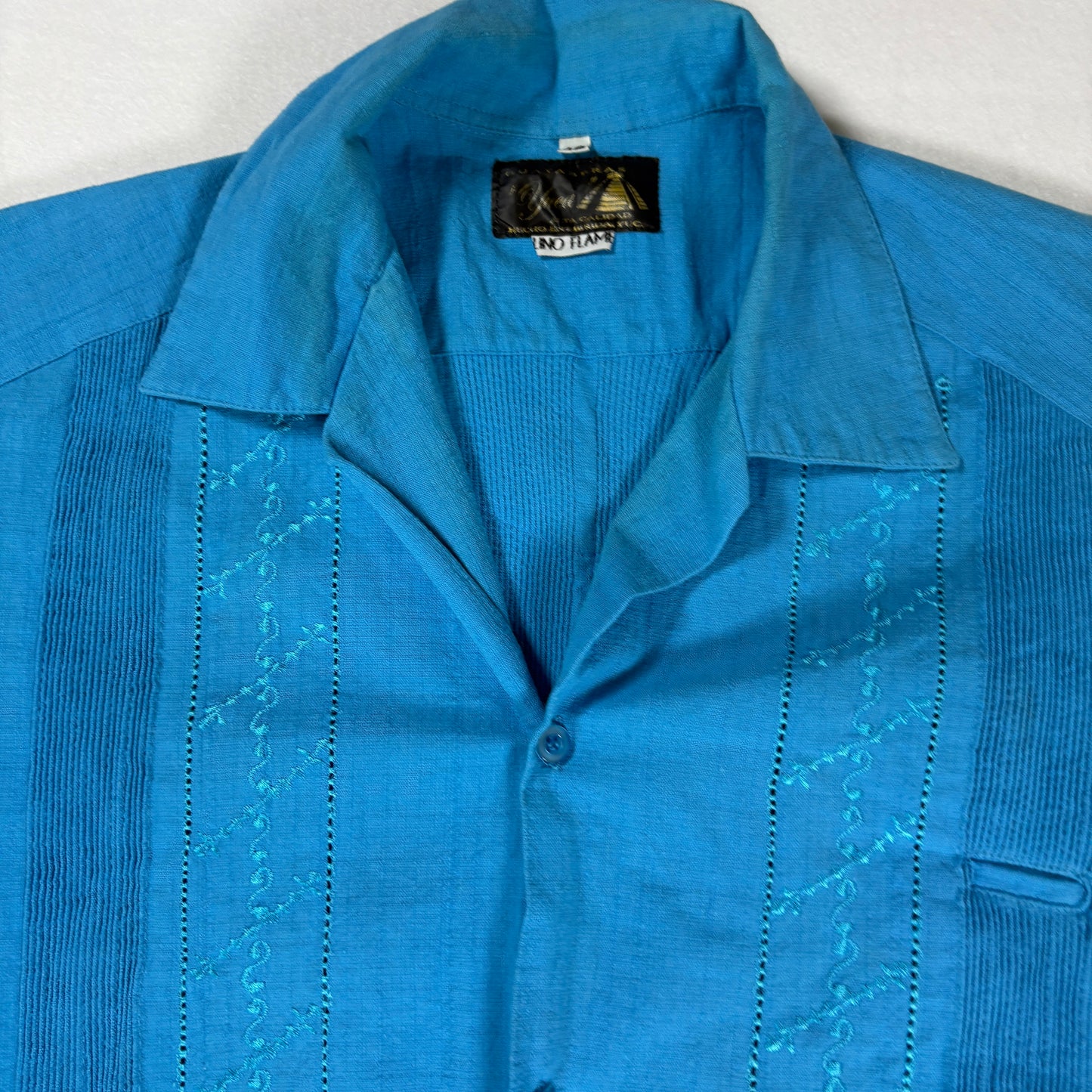 Yucal Guayabera Shirt 42 Blue Short Sleeve Embroidered Cuban Mexico Pockets