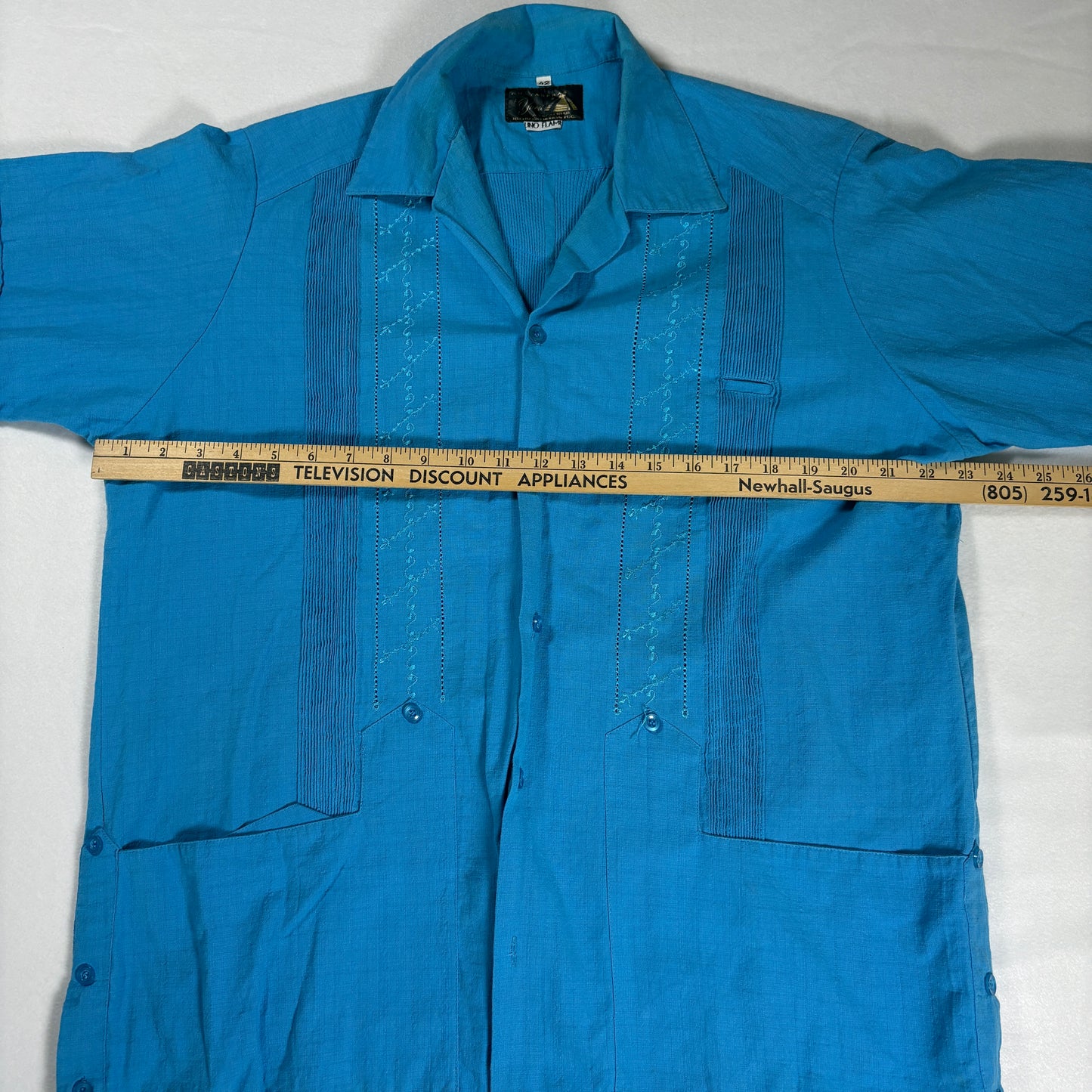 Yucal Guayabera Shirt 42 Blue Short Sleeve Embroidered Cuban Mexico Pockets