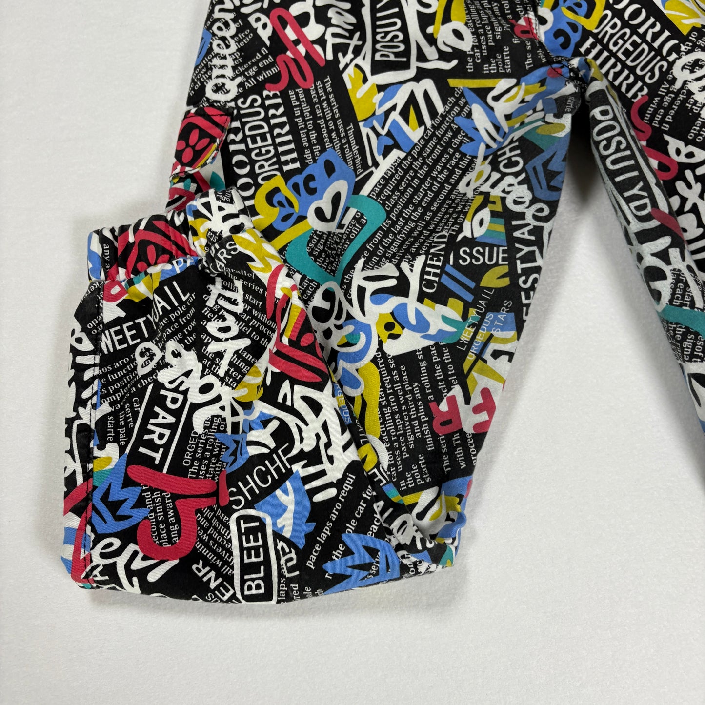 VIP Pants Graffiti Print Joggers Streetwear Black Multi Color Size 15/32