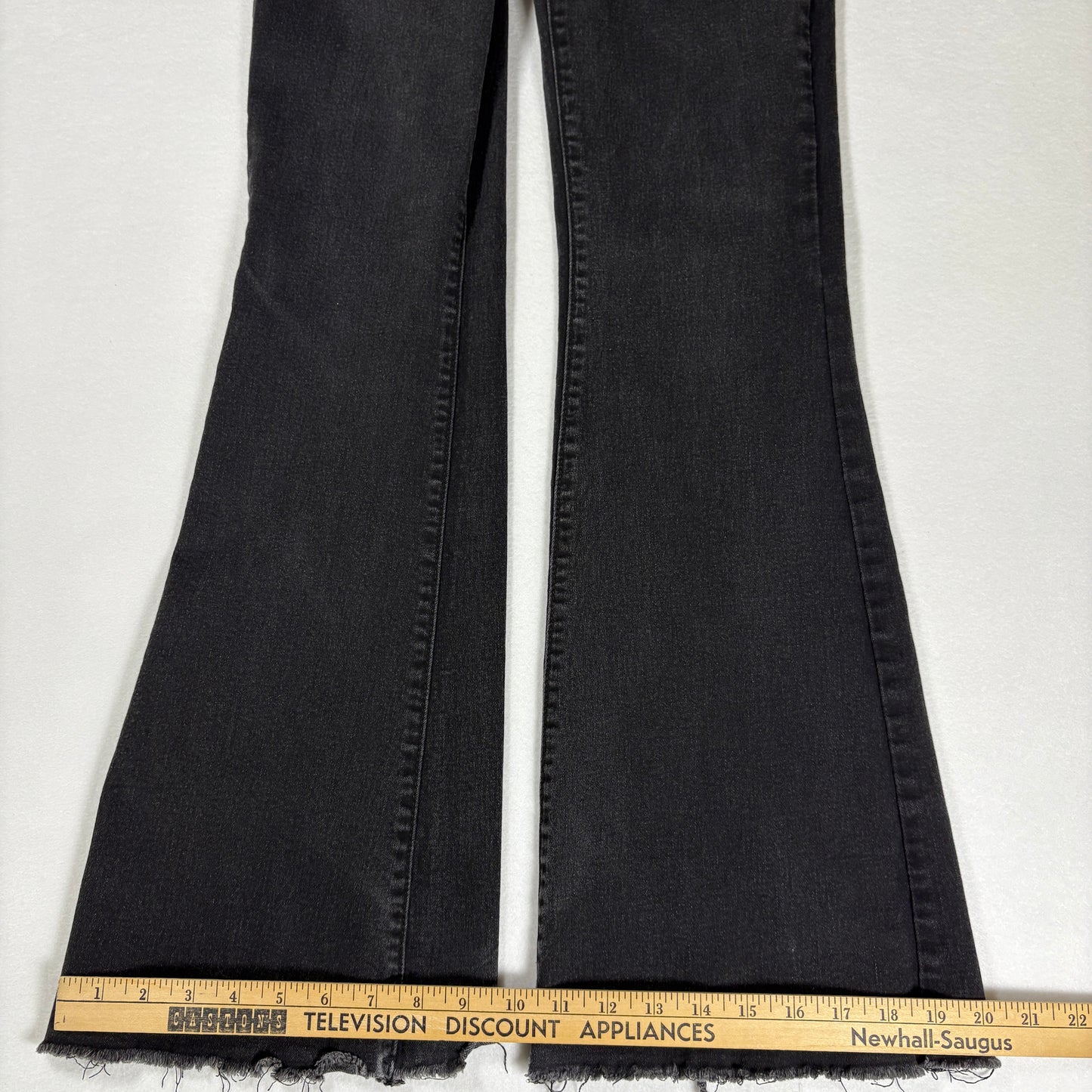 YMI Jeans Women’s 11/30 Black Flare Bootcut Distressed Raw Hem High Rise Pants