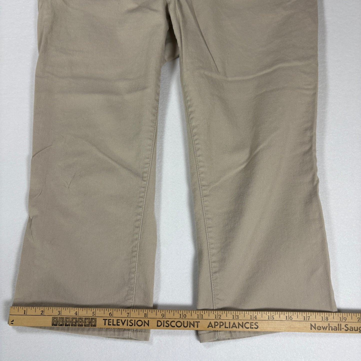 Croft & Barrow Pants Women’s 12 Capri Classic Fit Khaki Stretch Casual