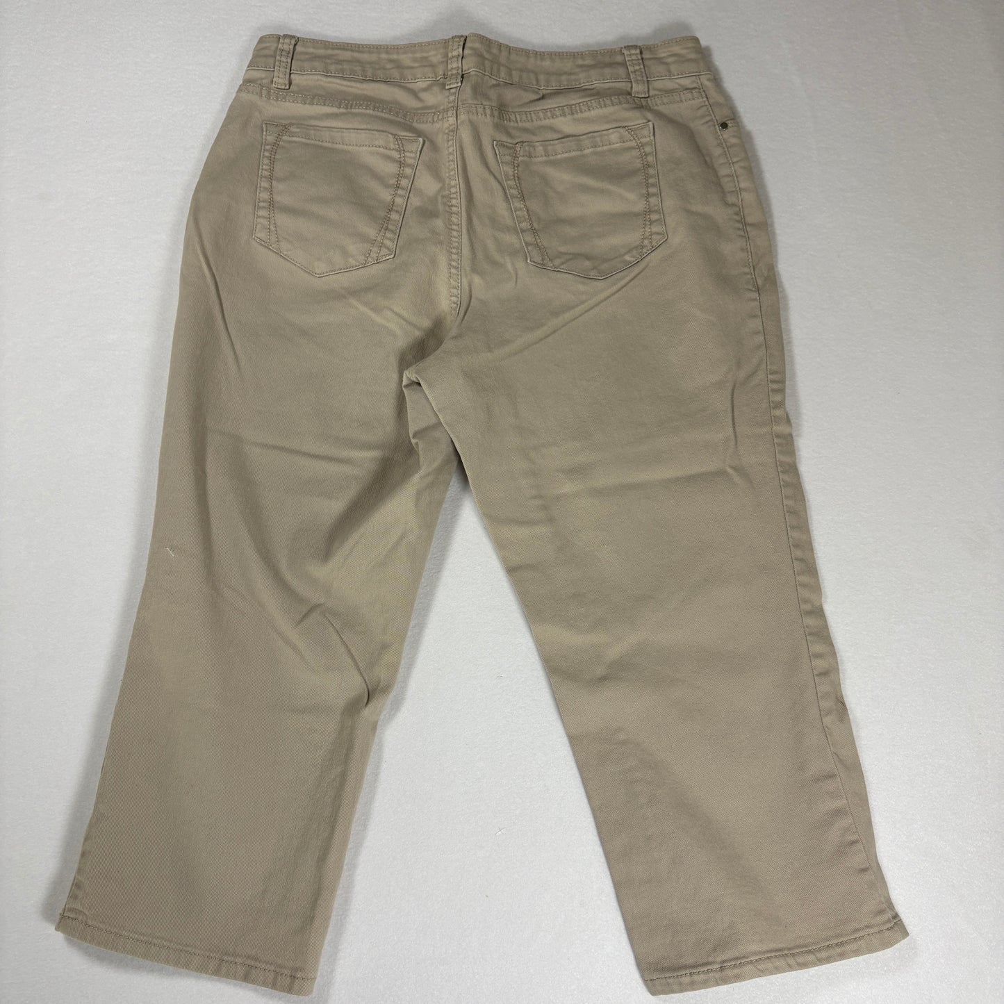 Croft & Barrow Pants Women’s 12 Capri Classic Fit Khaki Stretch Casual