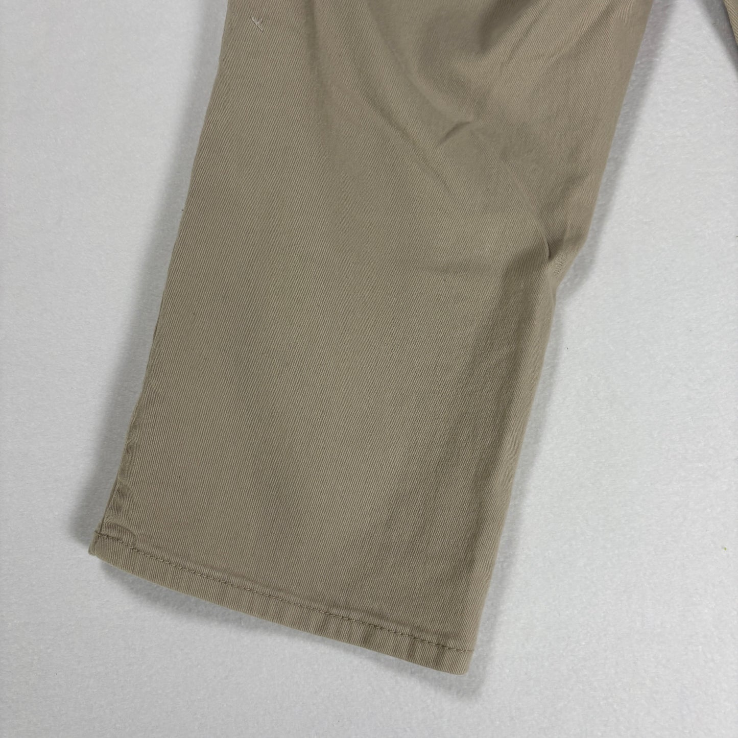 Croft & Barrow Pants Women’s 12 Capri Classic Fit Khaki Stretch Casual