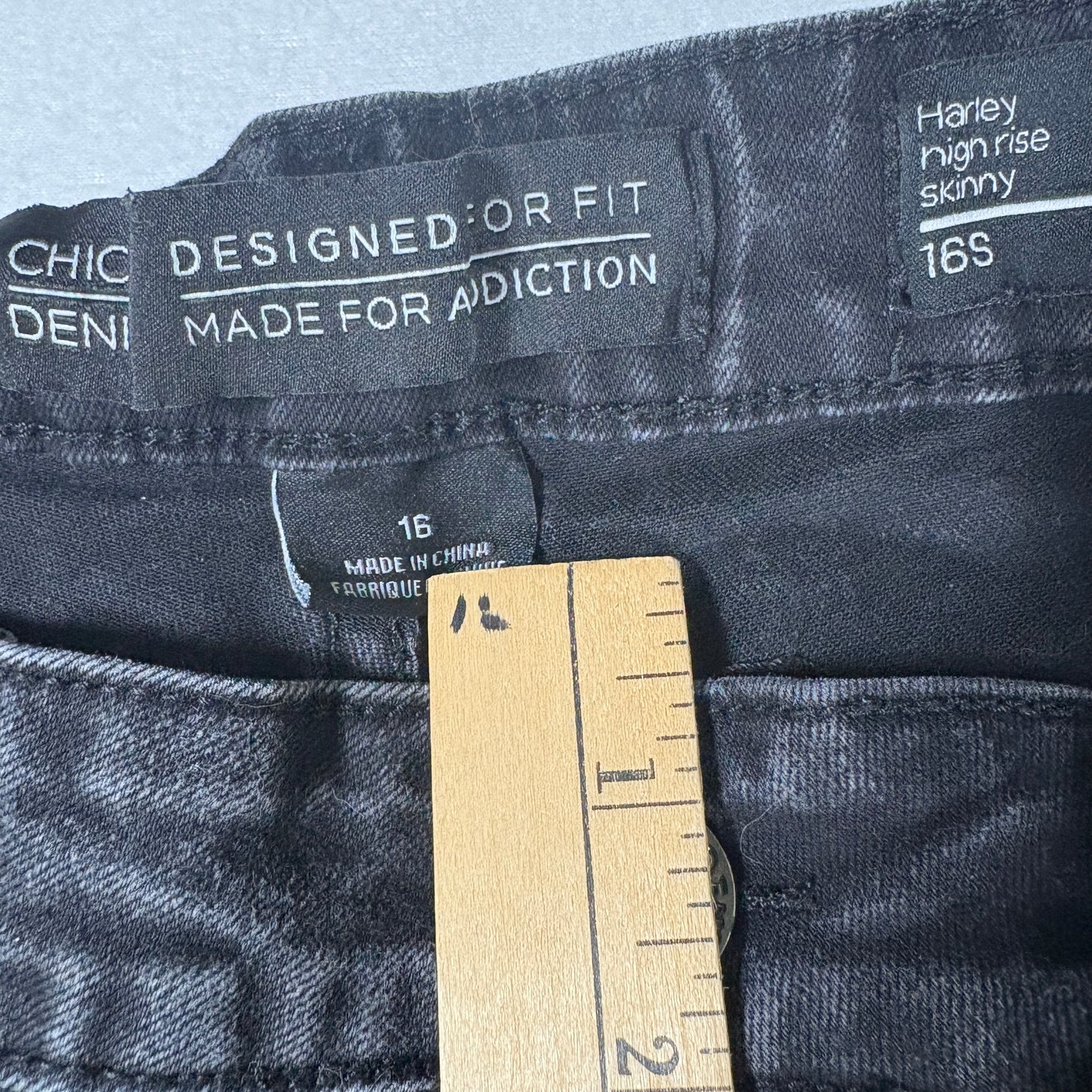 Chico’s Jeans Women’s Harley High Rise Skinny Black Distressed Denim Size 16S