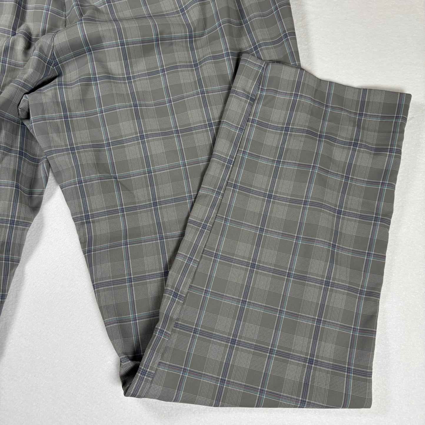 Puma Pants Mens 36x32 Plaid Gray Golf Casual Lifestyle Stretch Comfort Trousers