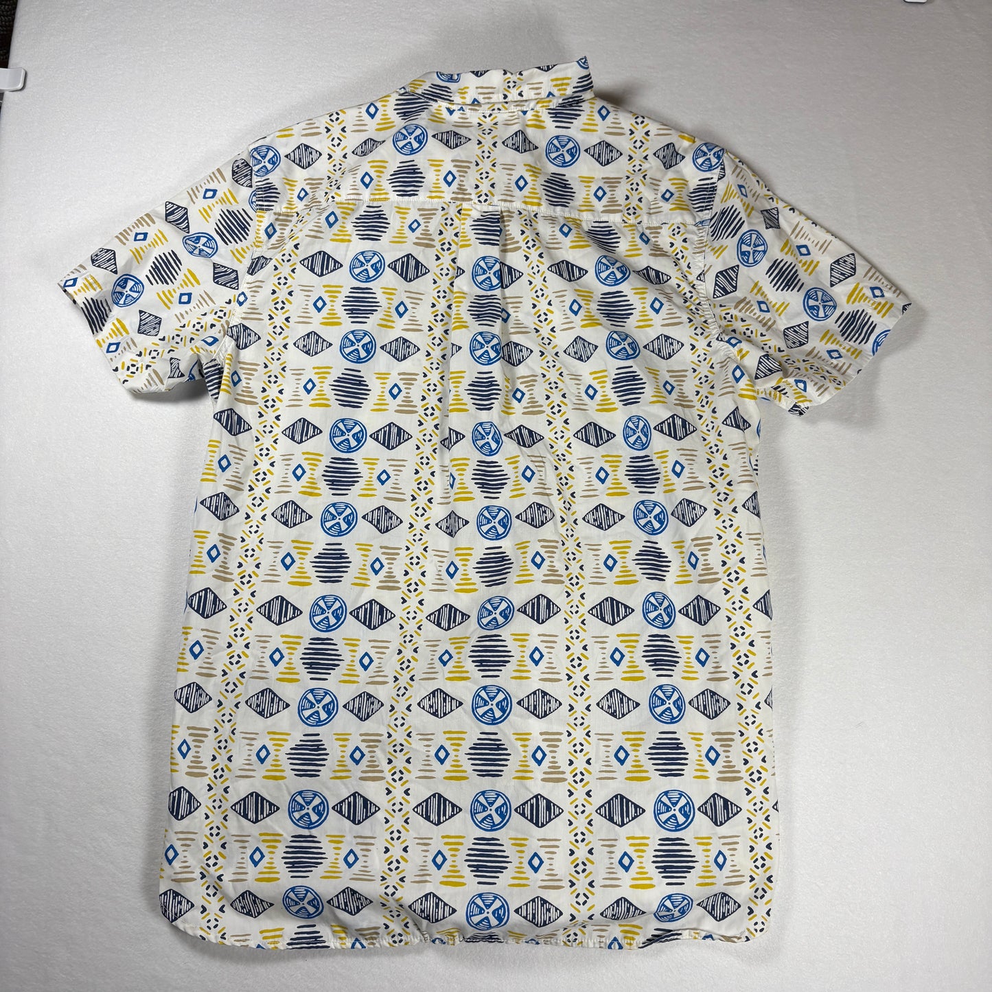 The North Face Men’s Shirt L Short Sleeve Button Front Geometric Print Cotton