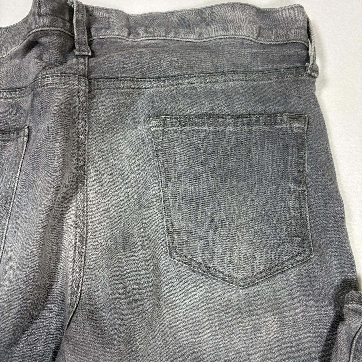 Express Jeans Men’s Slim Fit Gray Stretch Performance Denim Pants 34x30