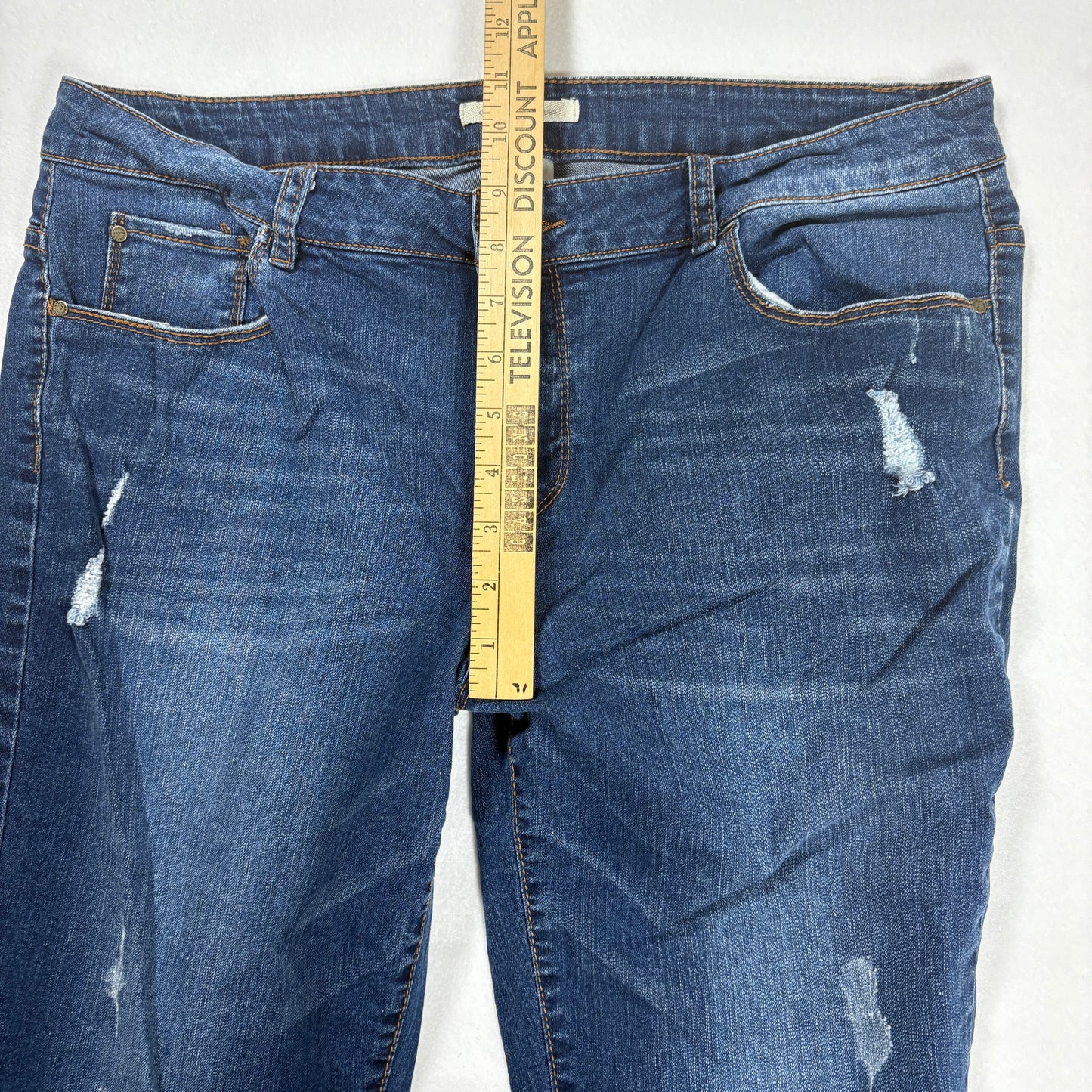 Canyon River Blues Women’s Jeans Size 14 Blue Distressed Stretch Denim Casual