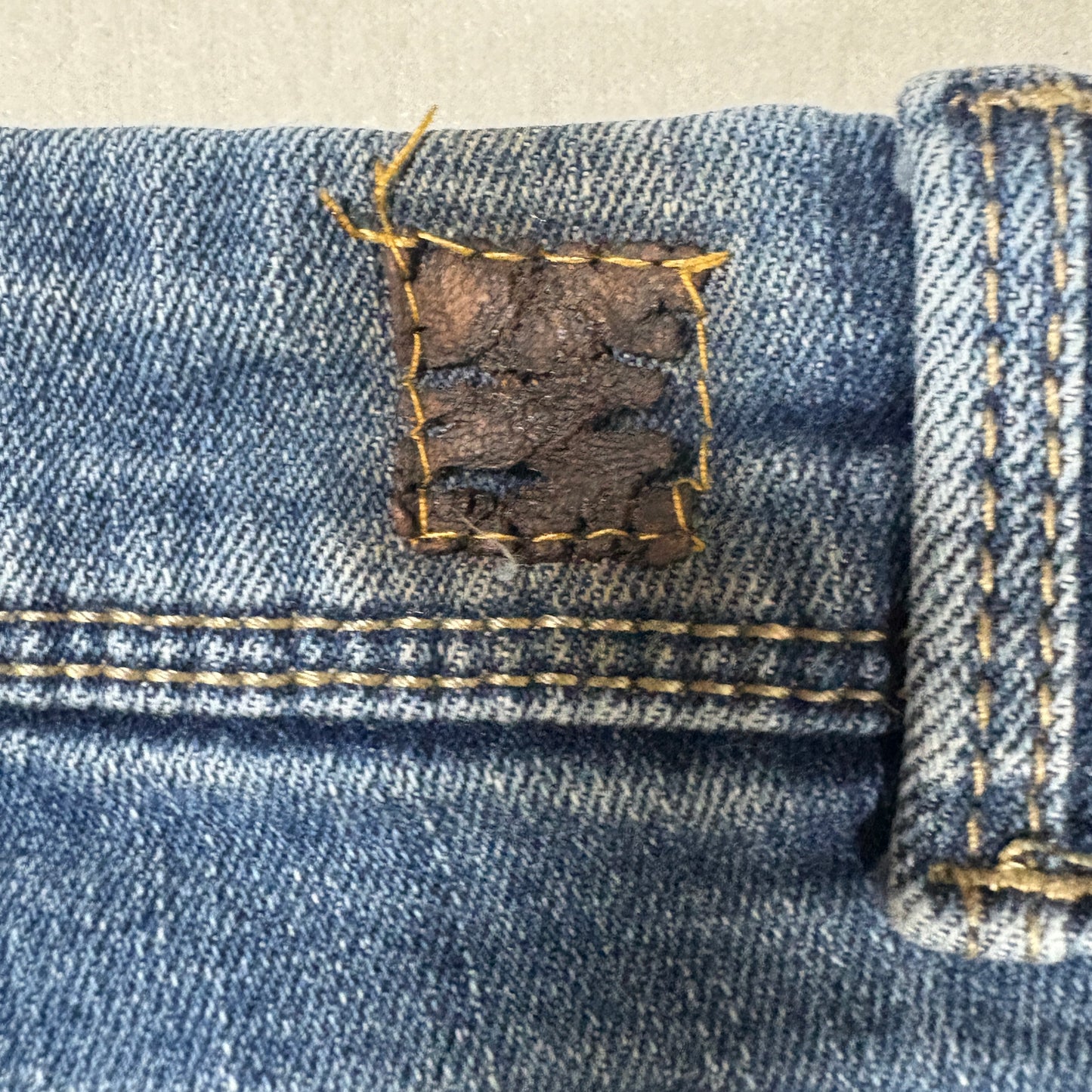 Democracy Women’s Jeans Size 14 Blue Straight Leg Faded Wash Stretch Denim Pants
