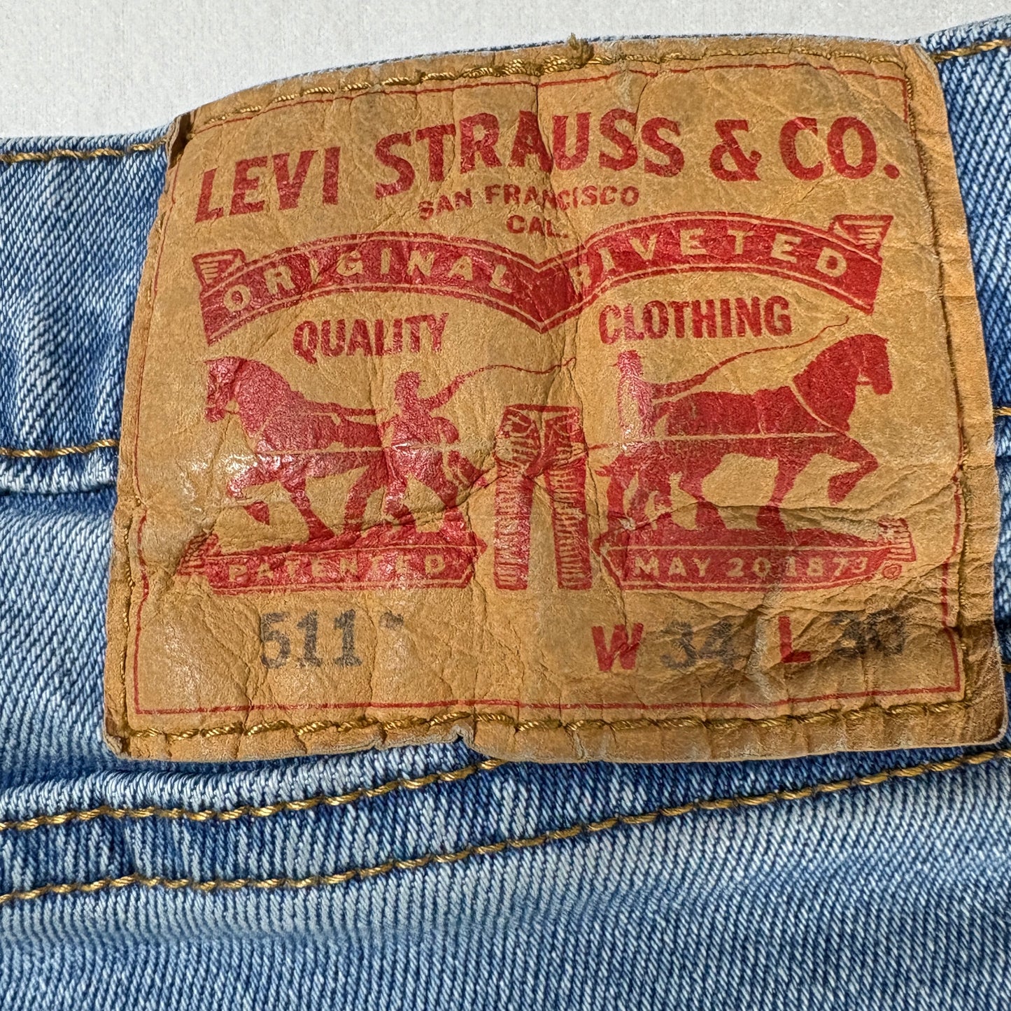 Levi’s 511 Men’s Jeans 34x30 Slim Fit Light Wash Blue Denim Faded Casual Pants