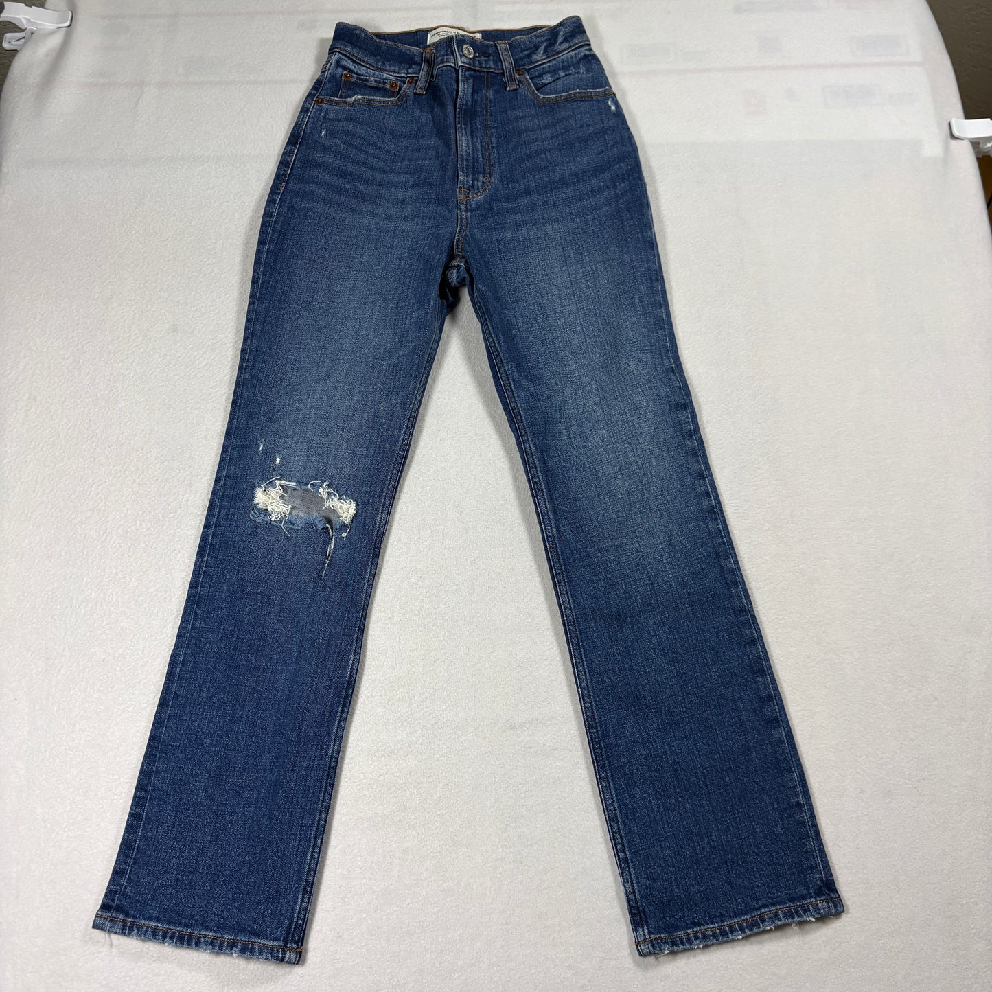 Abercrombie Ultra High Rise Straight Jeans Womens 23 Distressed Knee Vintage