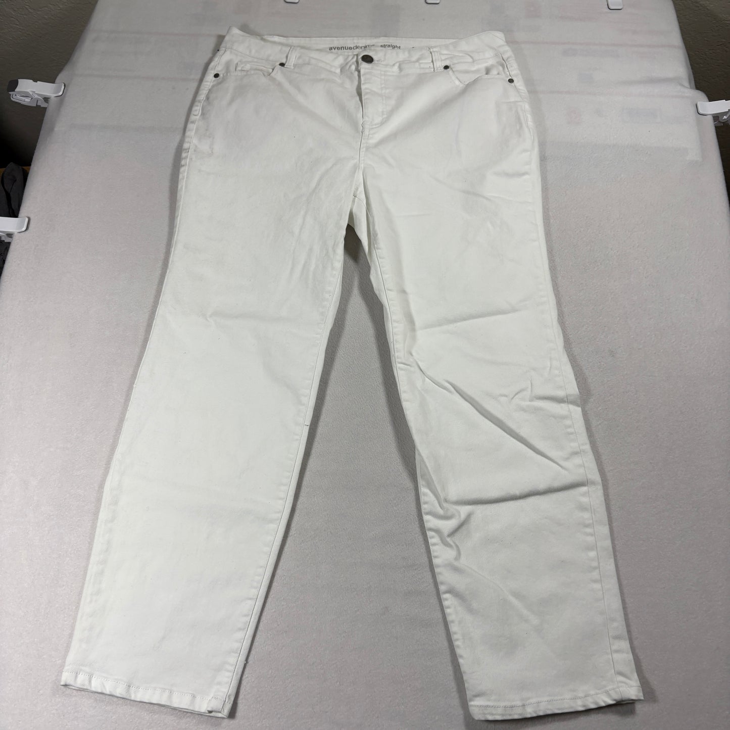 Avenue Denim Straight Jeans Womens 16 White Stretch Pants Plus Size Y2K Classic