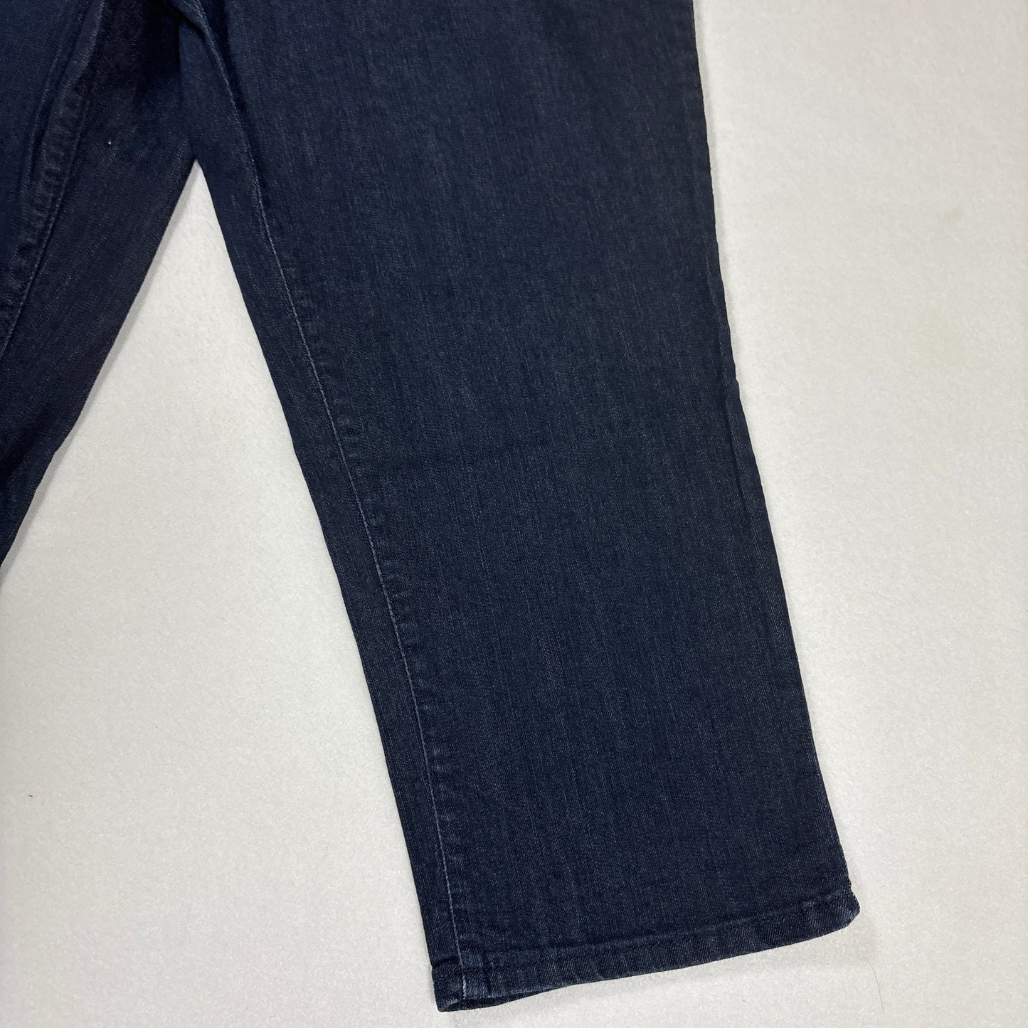 Croft & Barrow Women’s Capri Jeans Size 14 Classic Fit Stretch Dark Wash Denim