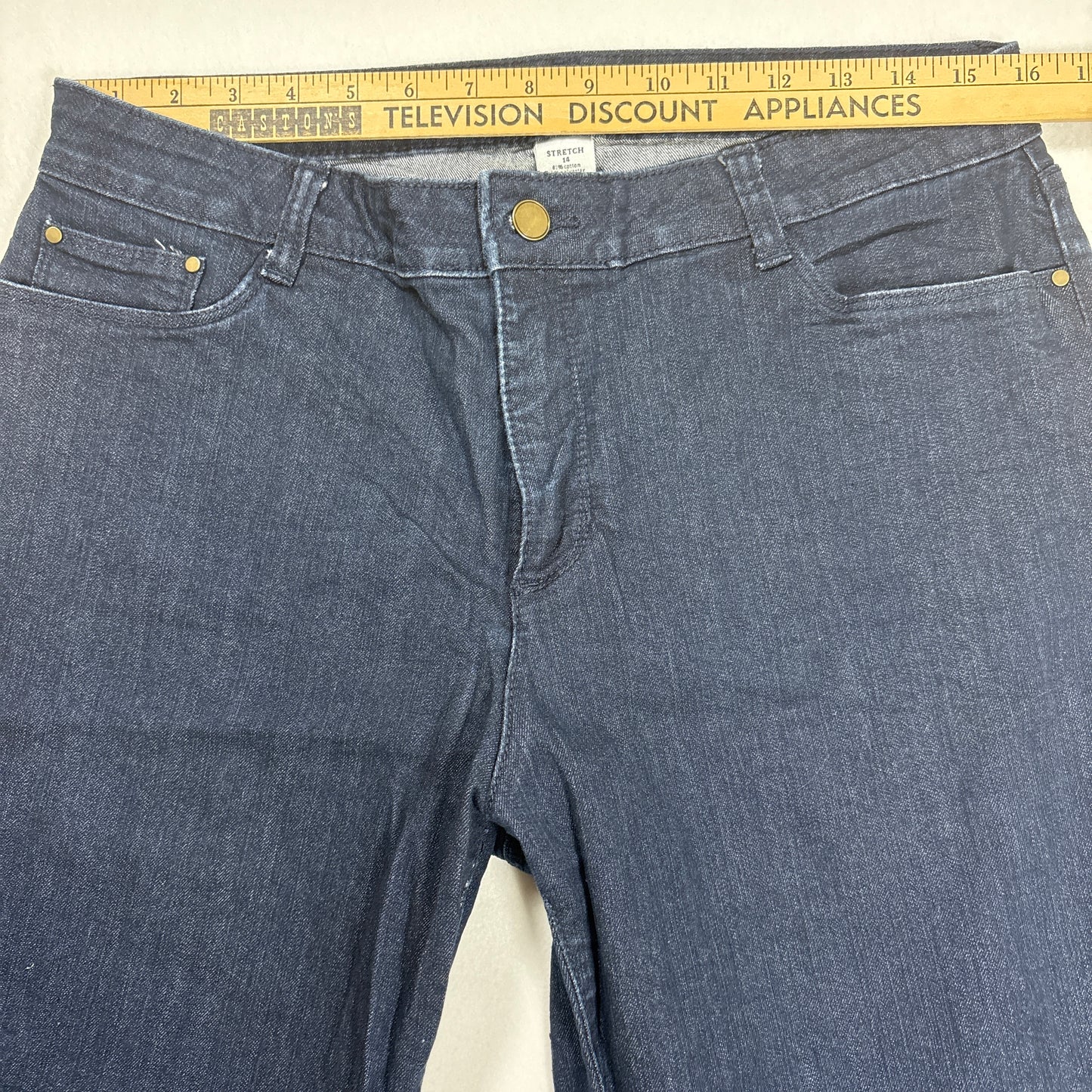 Croft & Barrow Women’s Capri Jeans Size 14 Classic Fit Stretch Dark Wash Denim