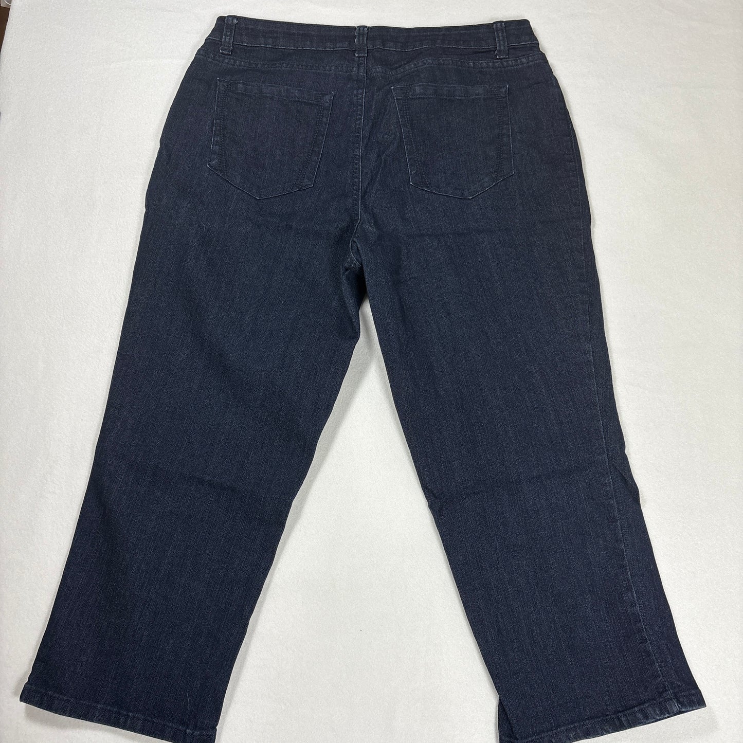 Croft & Barrow Women’s Capri Jeans Size 14 Classic Fit Stretch Dark Wash Denim