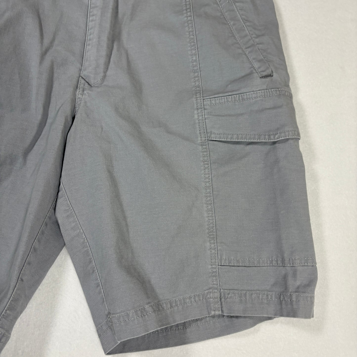 Tommy Bahama Cargo Shorts Mens 32 Gray Relaxed Fit Cotton Casual Outdoor Pockets