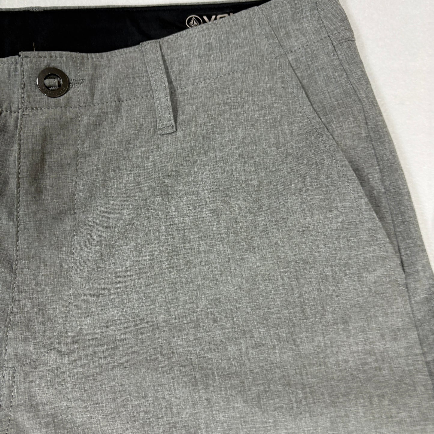 Volcom Shorts Mens 32 Gray Surf & Turf Hybrid 4 Way Stretch Casual Boardwalk