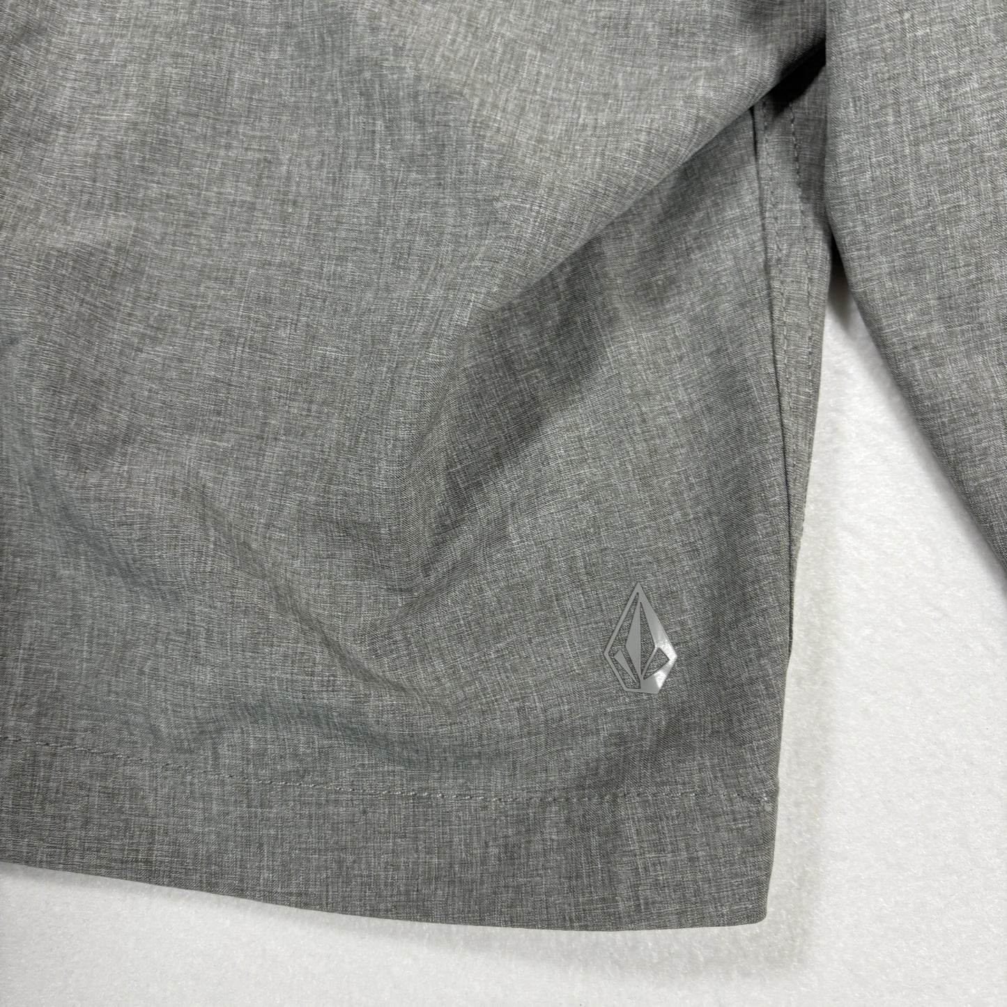 Volcom Shorts Mens 32 Gray Surf & Turf Hybrid 4 Way Stretch Casual Boardwalk