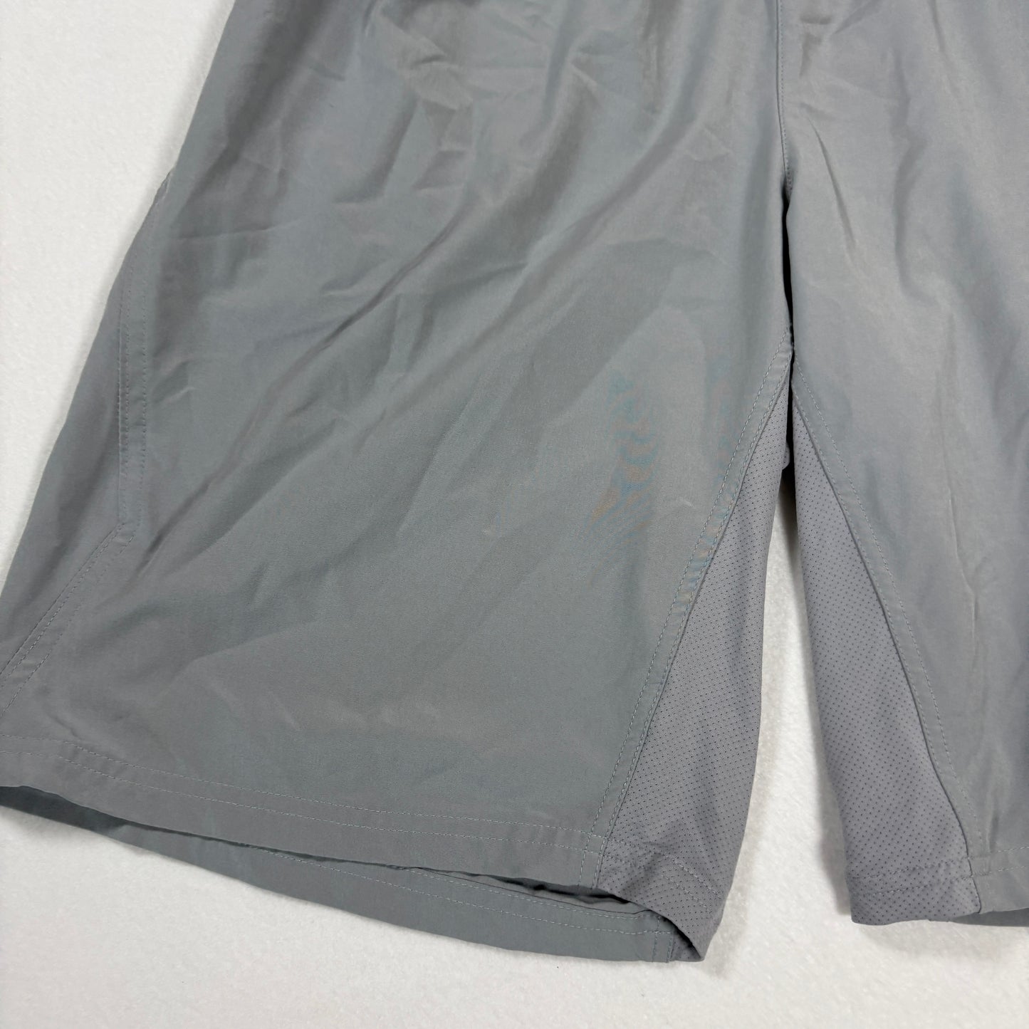Nike Shorts Mens Large Gray Dri-Fit Training Running Athletic Gym Performance