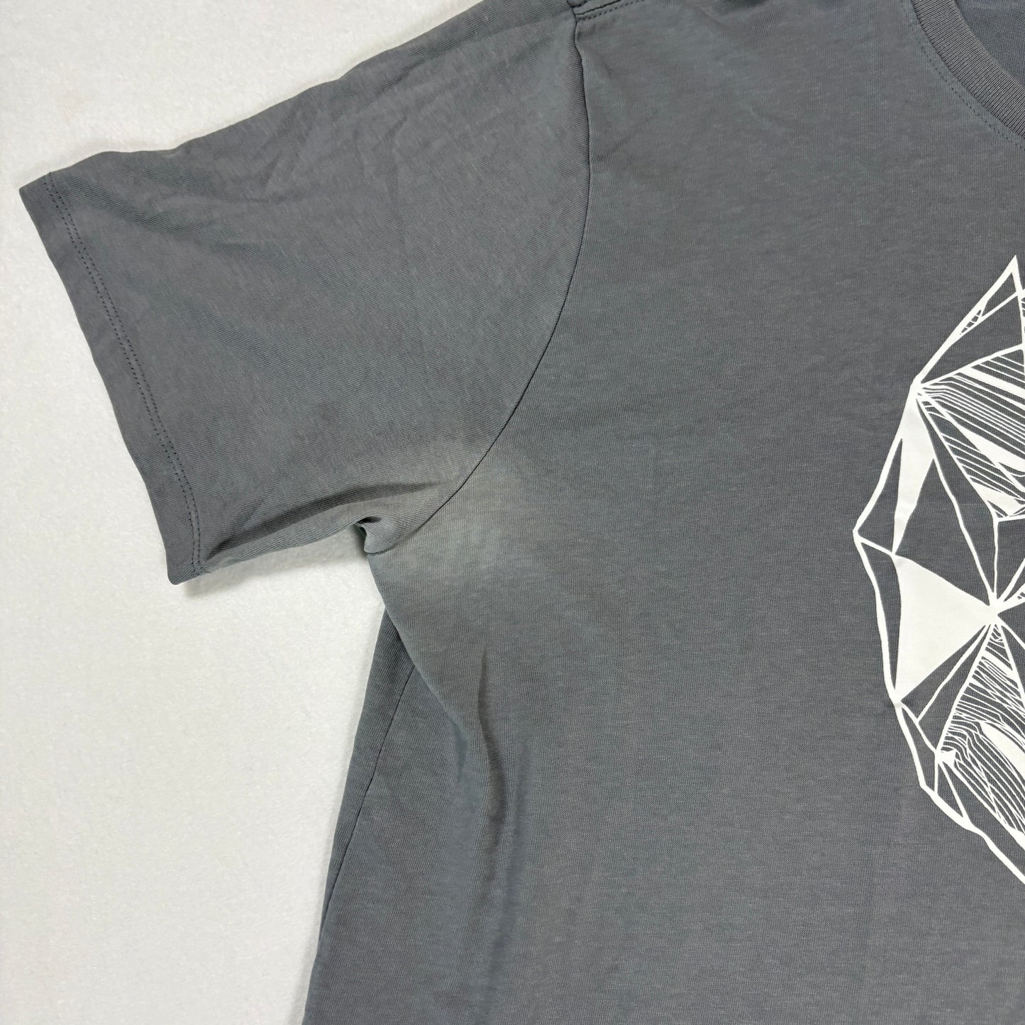 Nike Dri-FIT T-Shirt Mens Large Gray Athletic Cut Graphic Training Sports Tee