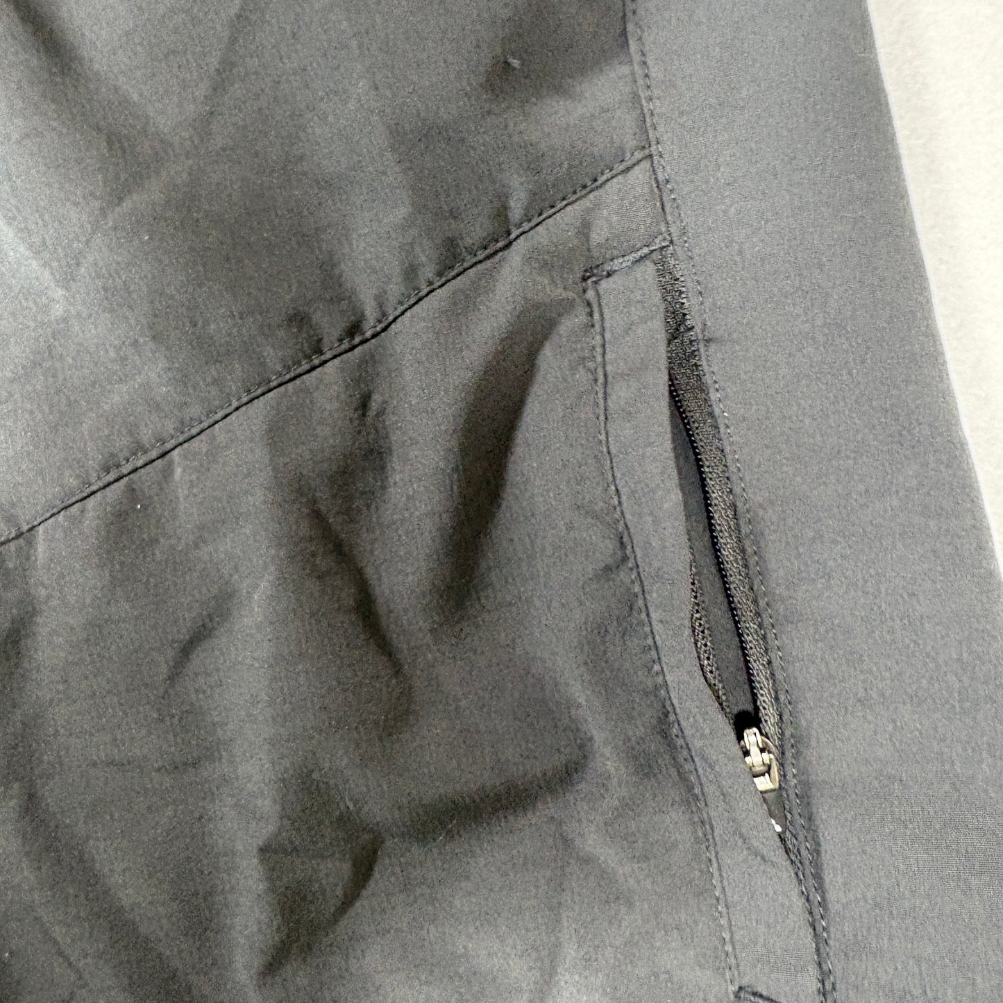 Gerry Shorts Mens Medium Gray Outdoor Hiking Trail Activewear Elastic Waist
