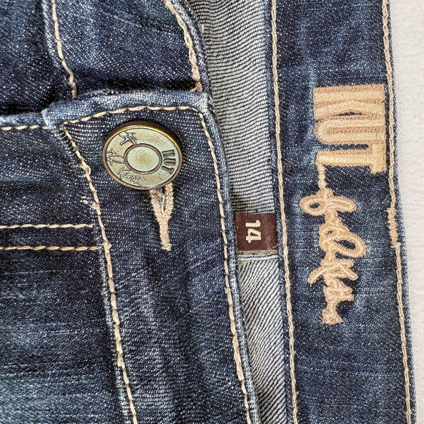 Kut from the Kloth womens jean shorts size 14 blue denim bermuda Y2K casual