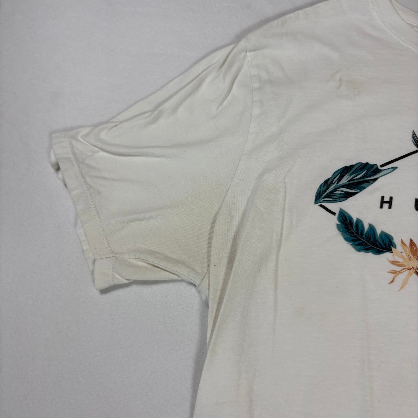Hurley T-Shirt Mens L White Floral Graphic Short Sleeve Surf Skate Casual Tee