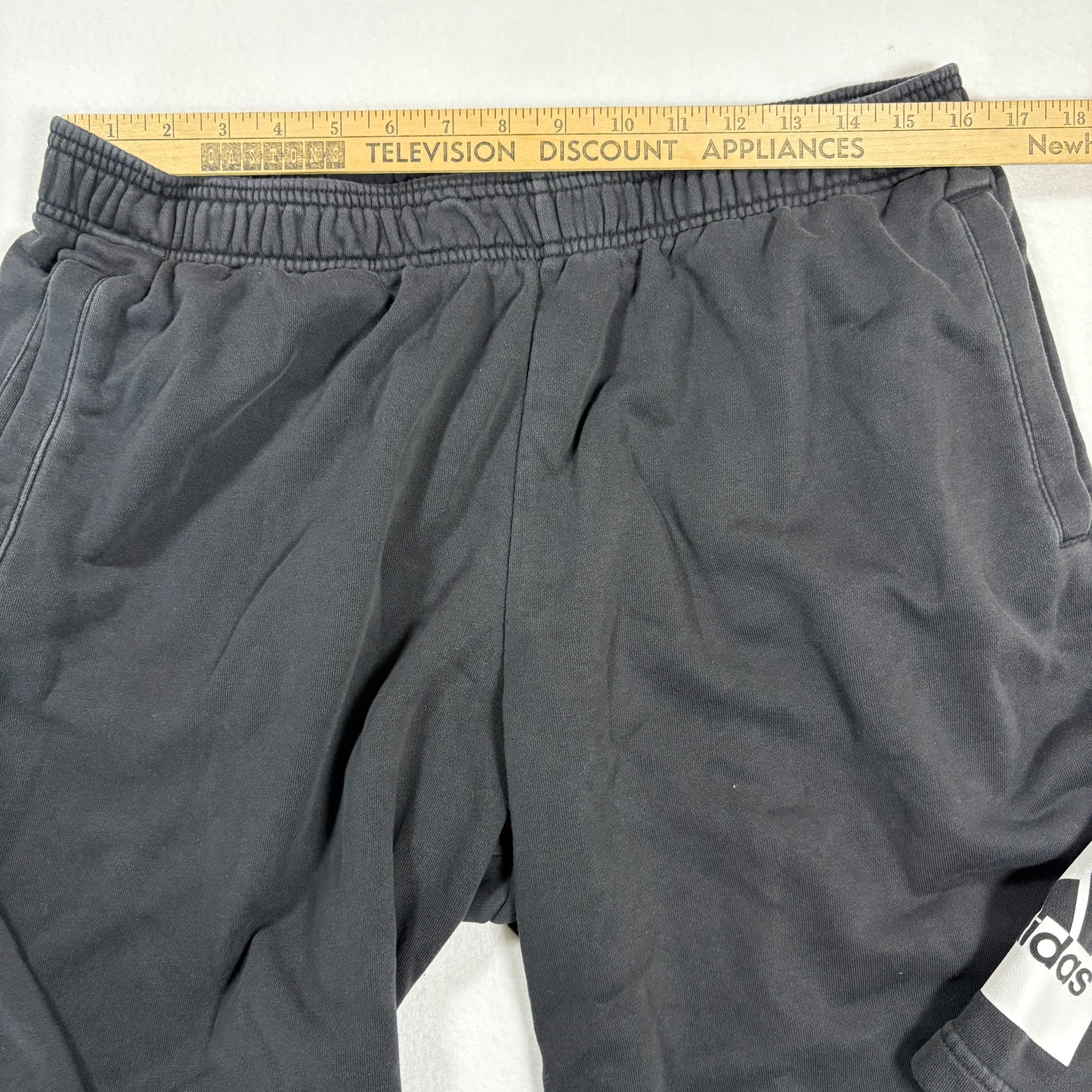 Adidas Shorts Mens XL Black Athletic Gym Training Logo Lounge Activewear