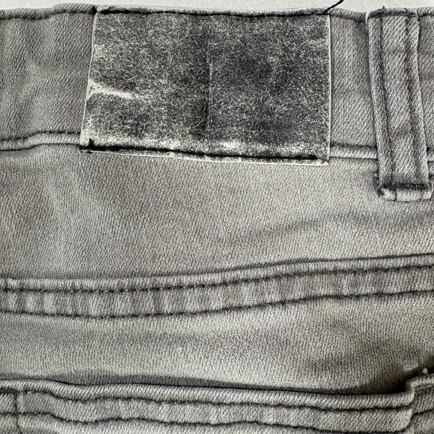 Tommy Hilfiger Jeans Women’s Size 12 Gray Straight Leg Mid Rise Denim Casual