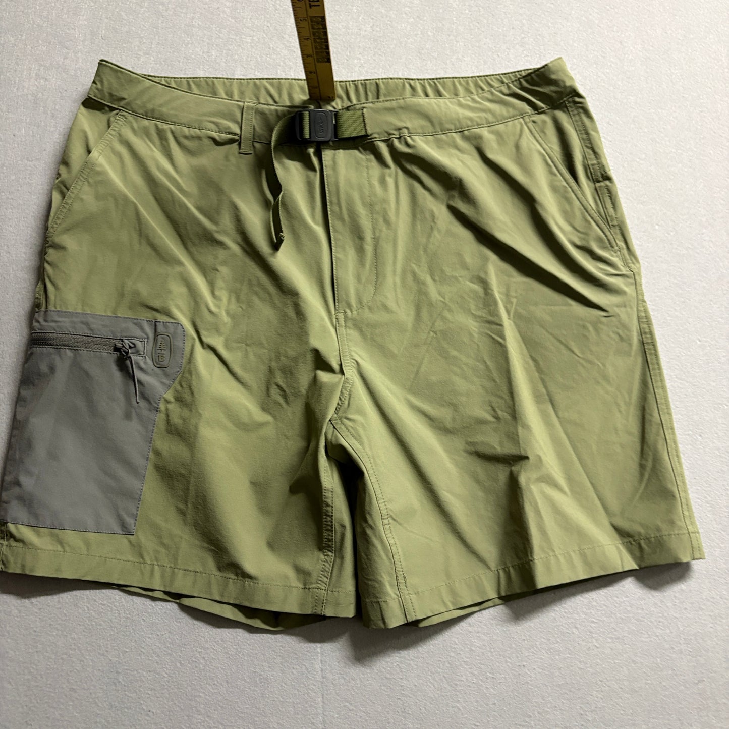 Outdoor Hiking Cargo Shorts Mens Fits Like 37 Olive Utility Trail Stretch