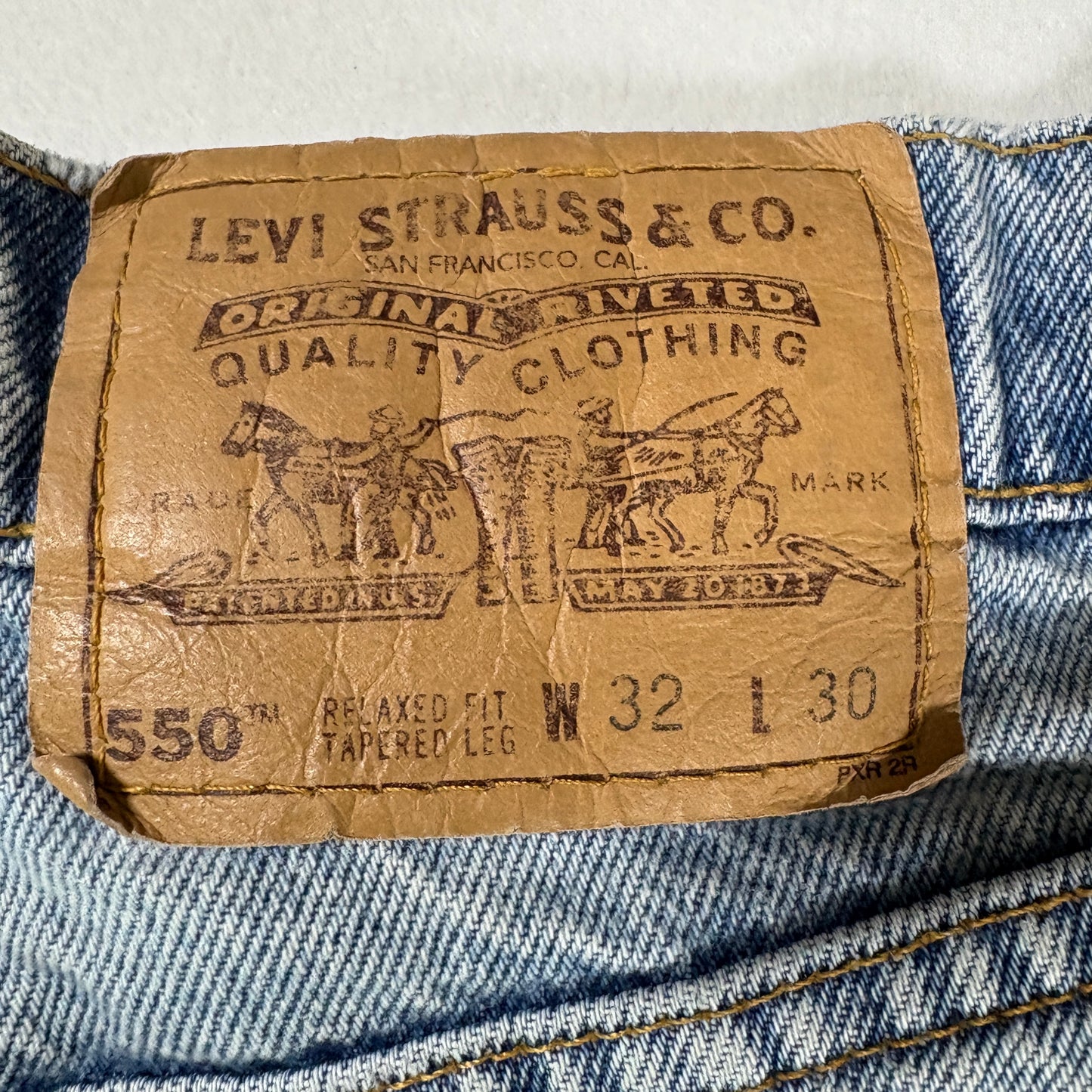Levi’s 550 Jeans 32x30 Light Wash Relaxed Fit Tapered Leg Denim Vintage USA