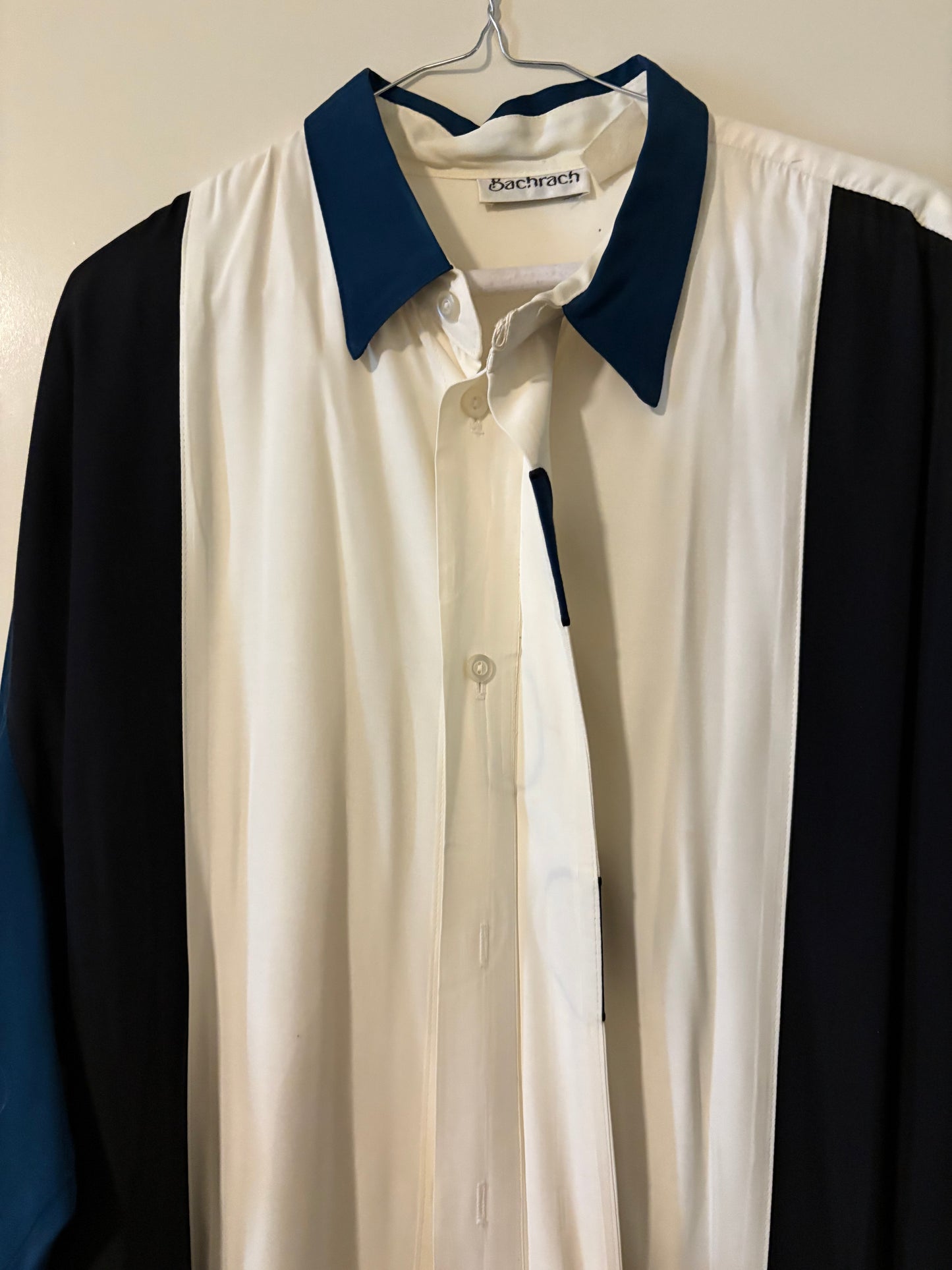 Vintage Bachrach Colorblock Button-Up Shirt – Retro 90s Blue Black White Long Sleeve Dress Shirt