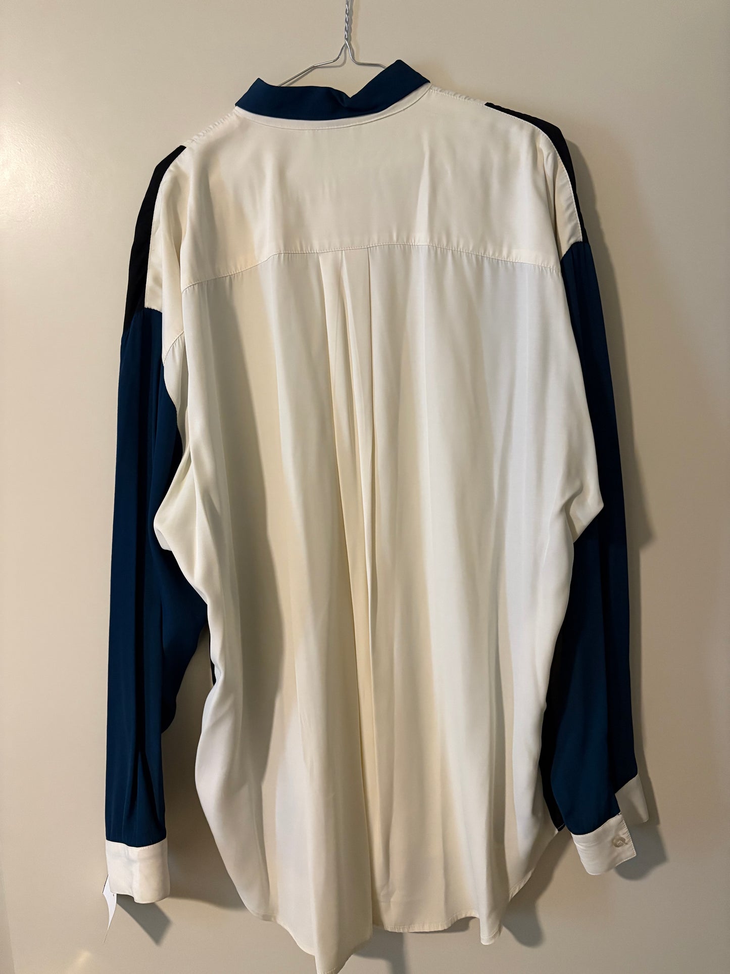 Vintage Bachrach Colorblock Button-Up Shirt – Retro 90s Blue Black White Long Sleeve Dress Shirt