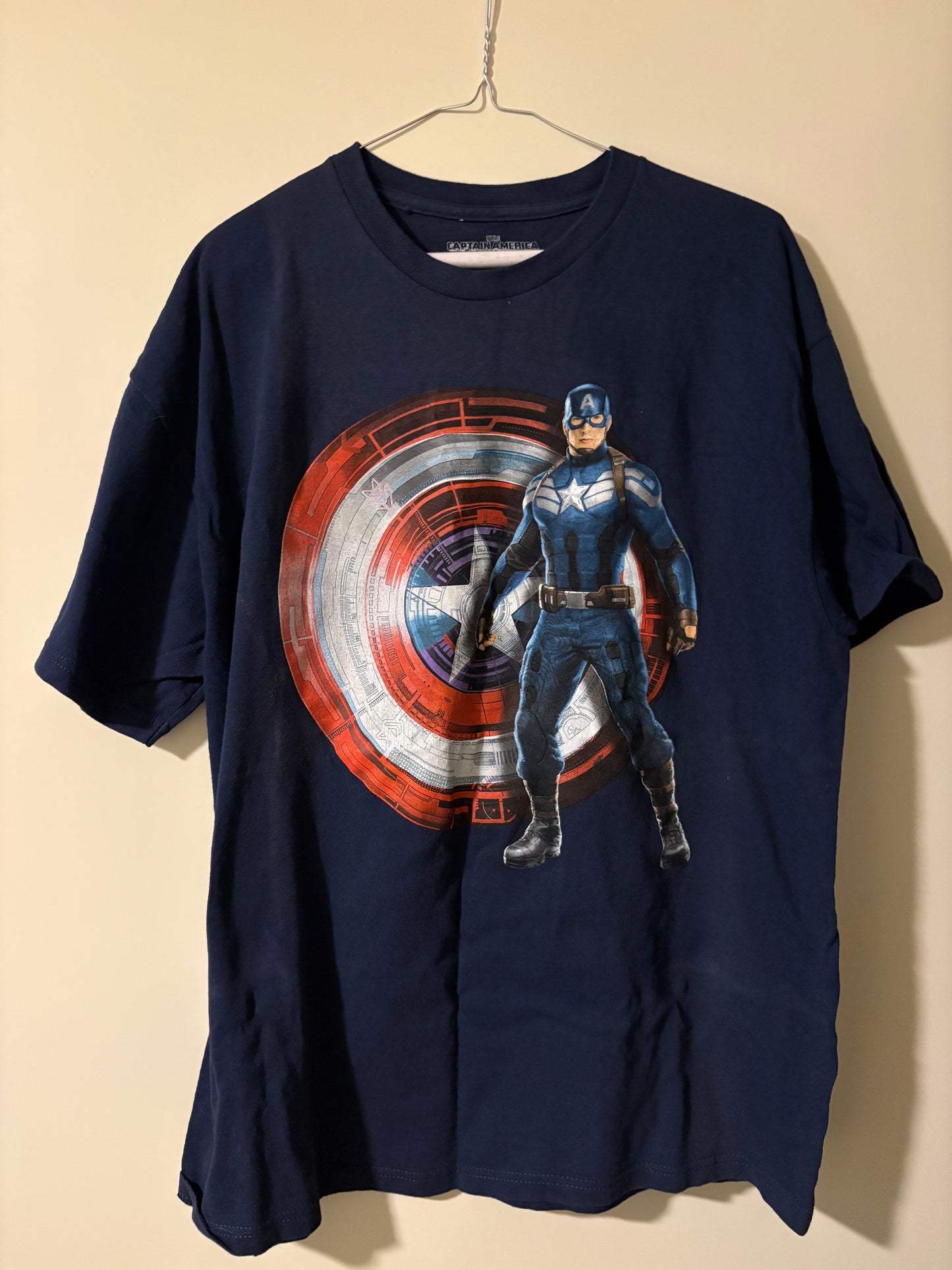 Marvel Captain America T-Shirt XL 46/48 – The Winter Soldier Shield Graphic Tee