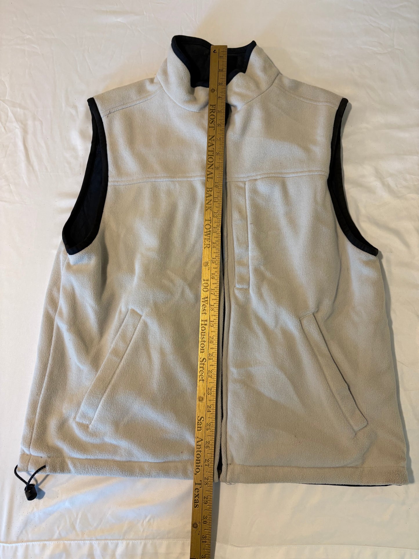 IZOD Men’s Fleece Vest Beige Black Size L Compass Zip Outdoor Hiking Layer Softshell