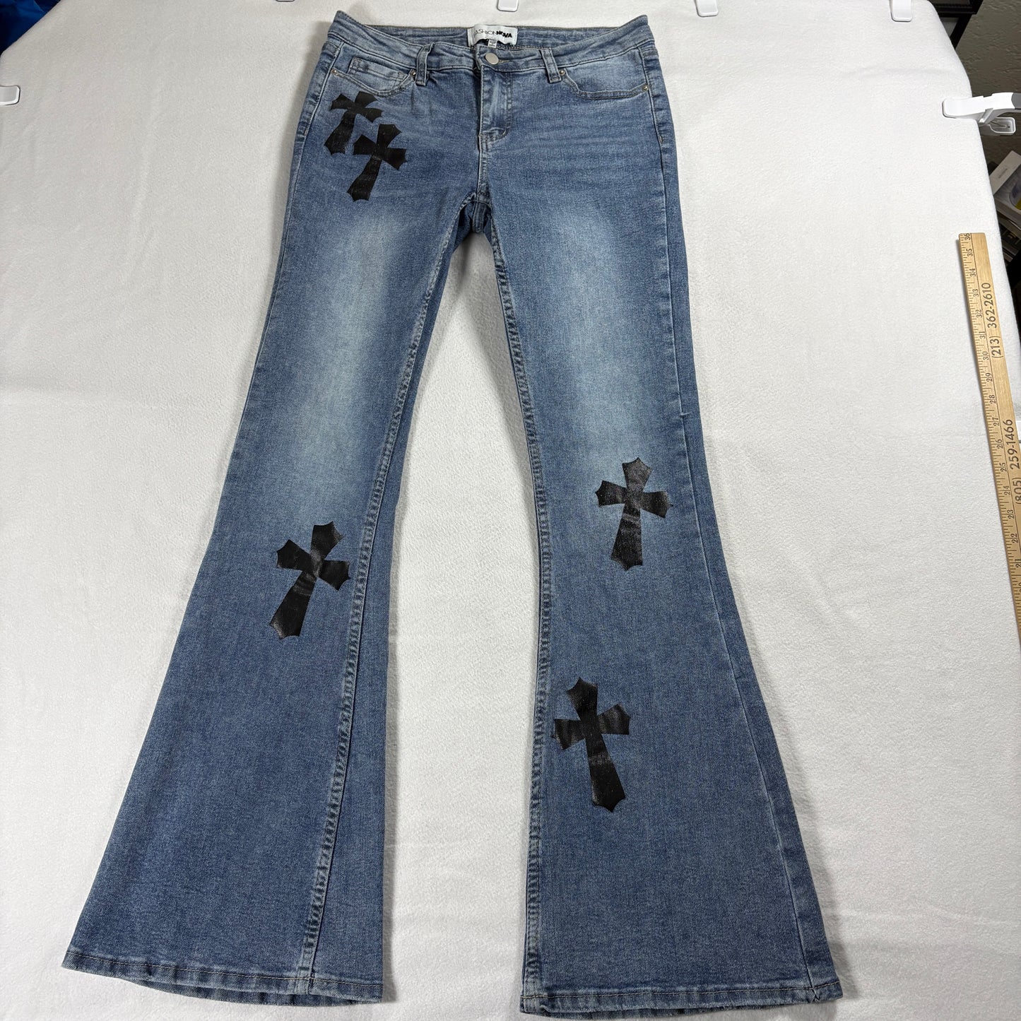 Fashion Nova Womens 9 Flare Cross Patch Y2K Streetwear Light Wash Jeans Retro 90S