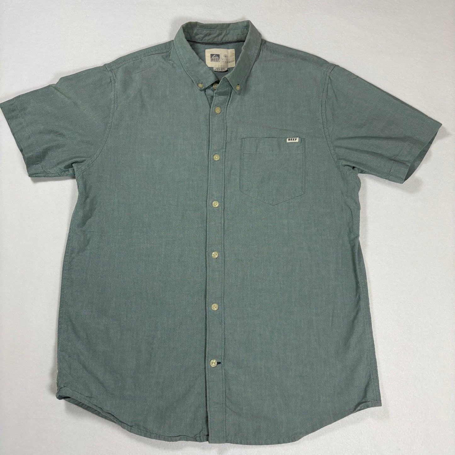 Reef Mens Shirt Size M Green Button Up Short Sleeve Casual Surf Skater Beachwear