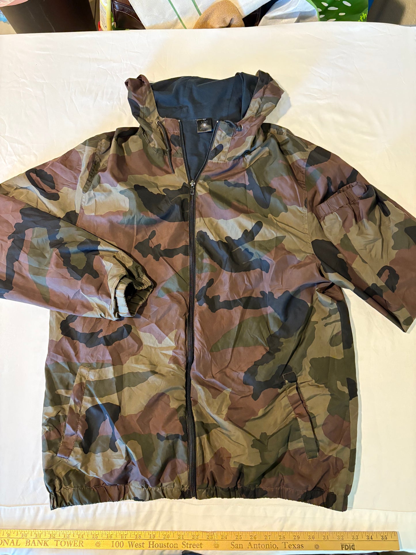 Zine Men’s XL Camo Windbreaker Jacket Hooded Zip Up Lightweight Lined