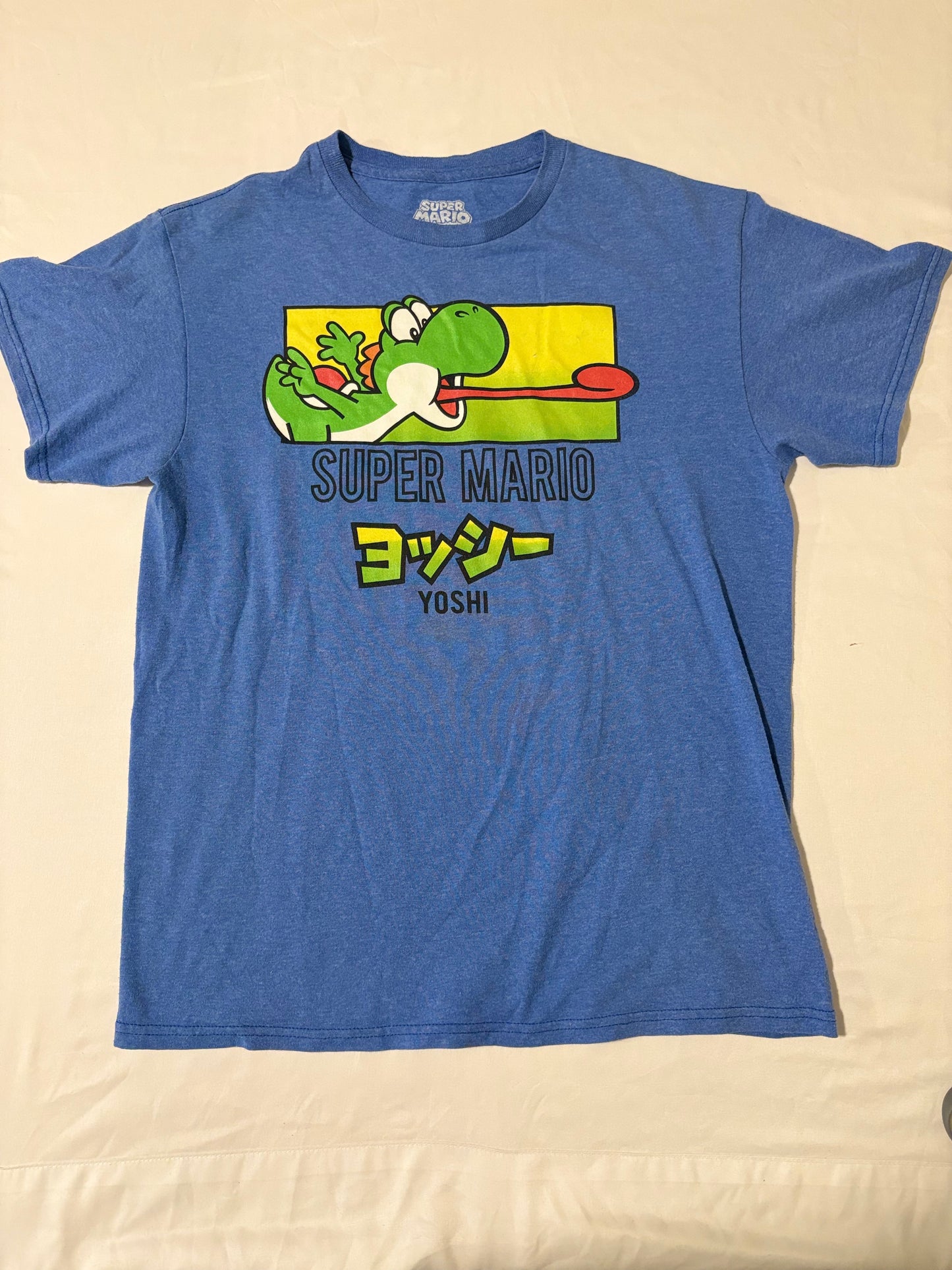 Super Mario Yoshi Shirt Men’s Medium Blue Japanese Text Nintendo Tee 2023