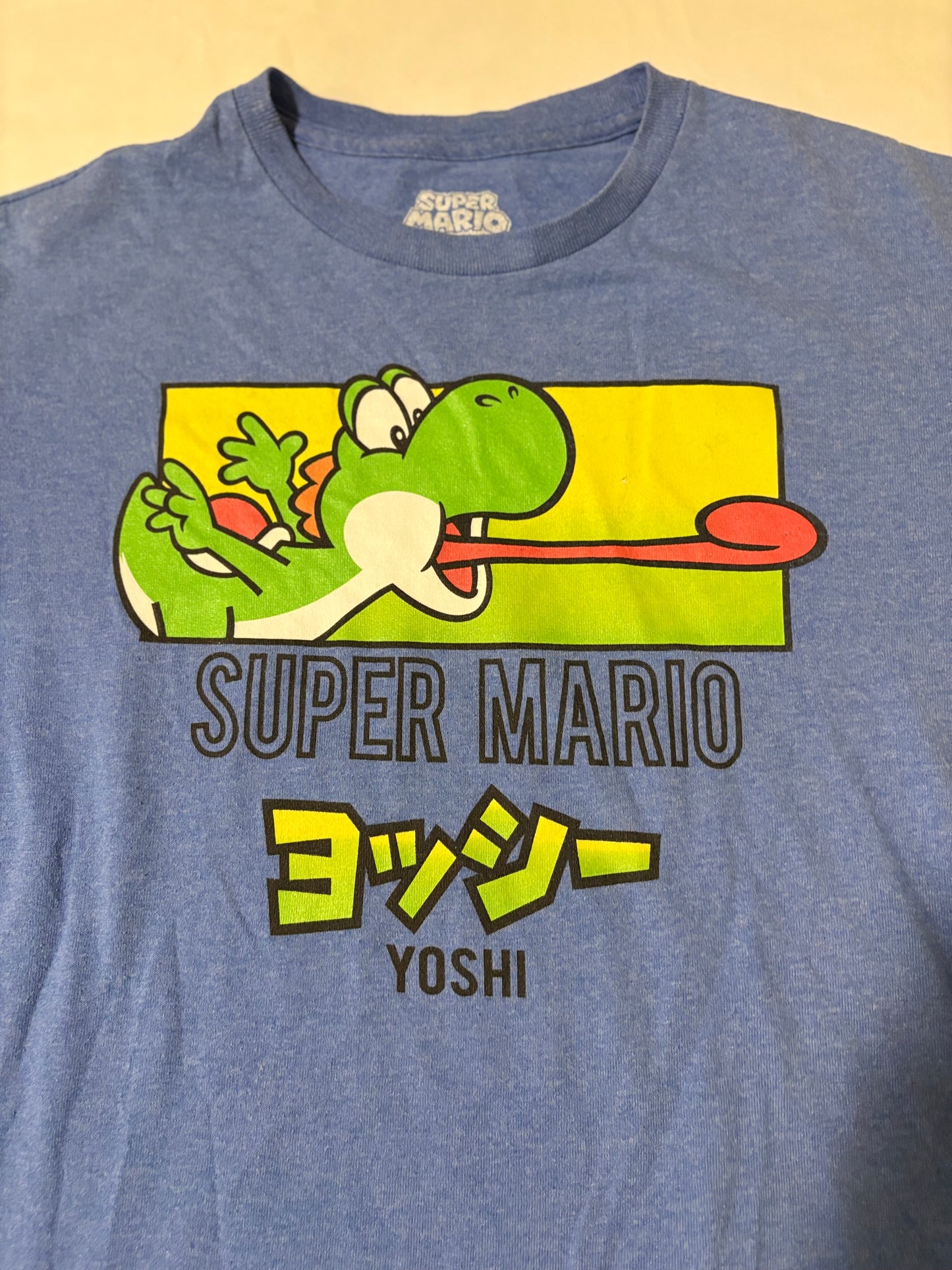 Super Mario Yoshi Shirt Men’s Medium Blue Japanese Text Nintendo Tee 2023