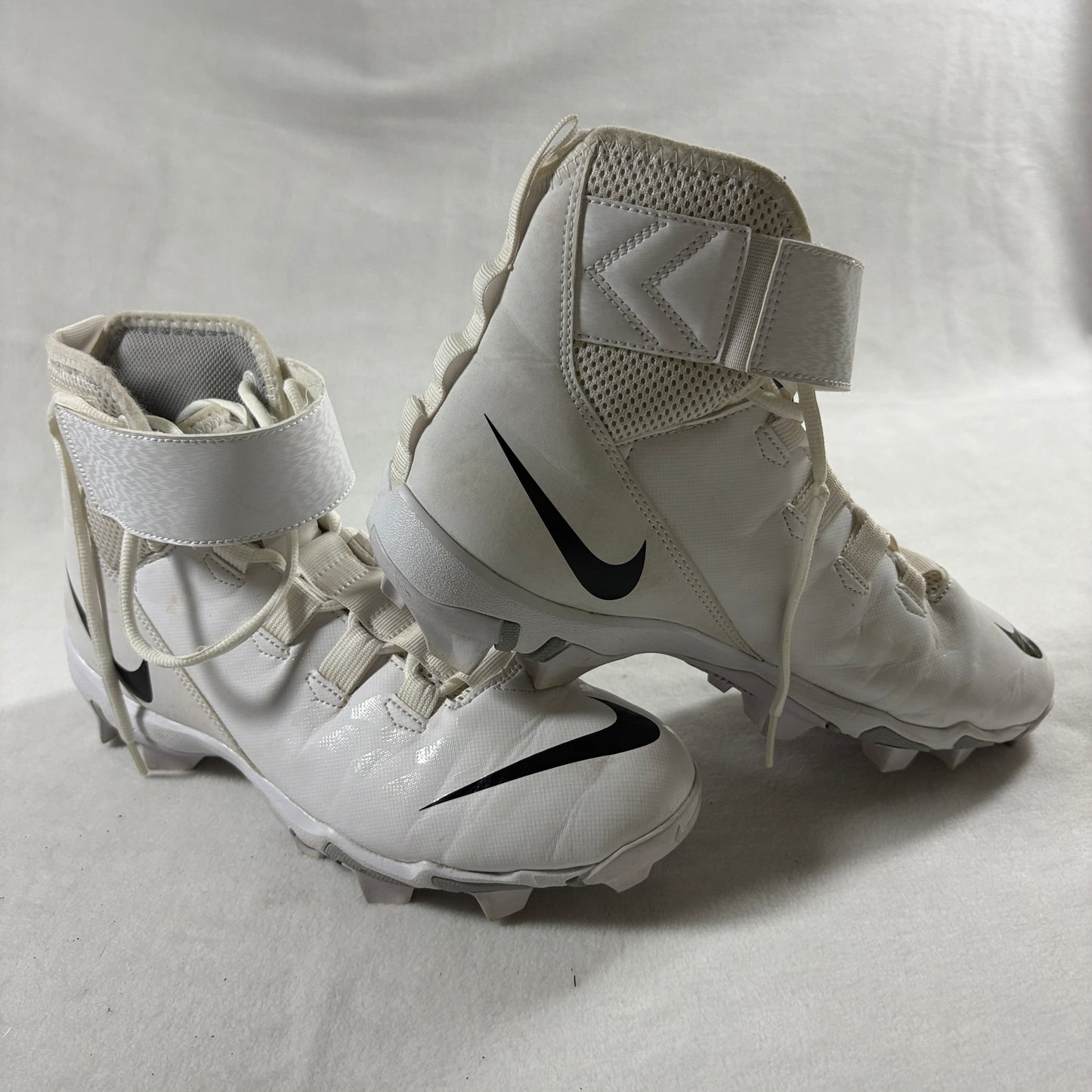 Nike Force Savage Pro 2 Mid Football Cleats White Mens 10.5 Fits Like X