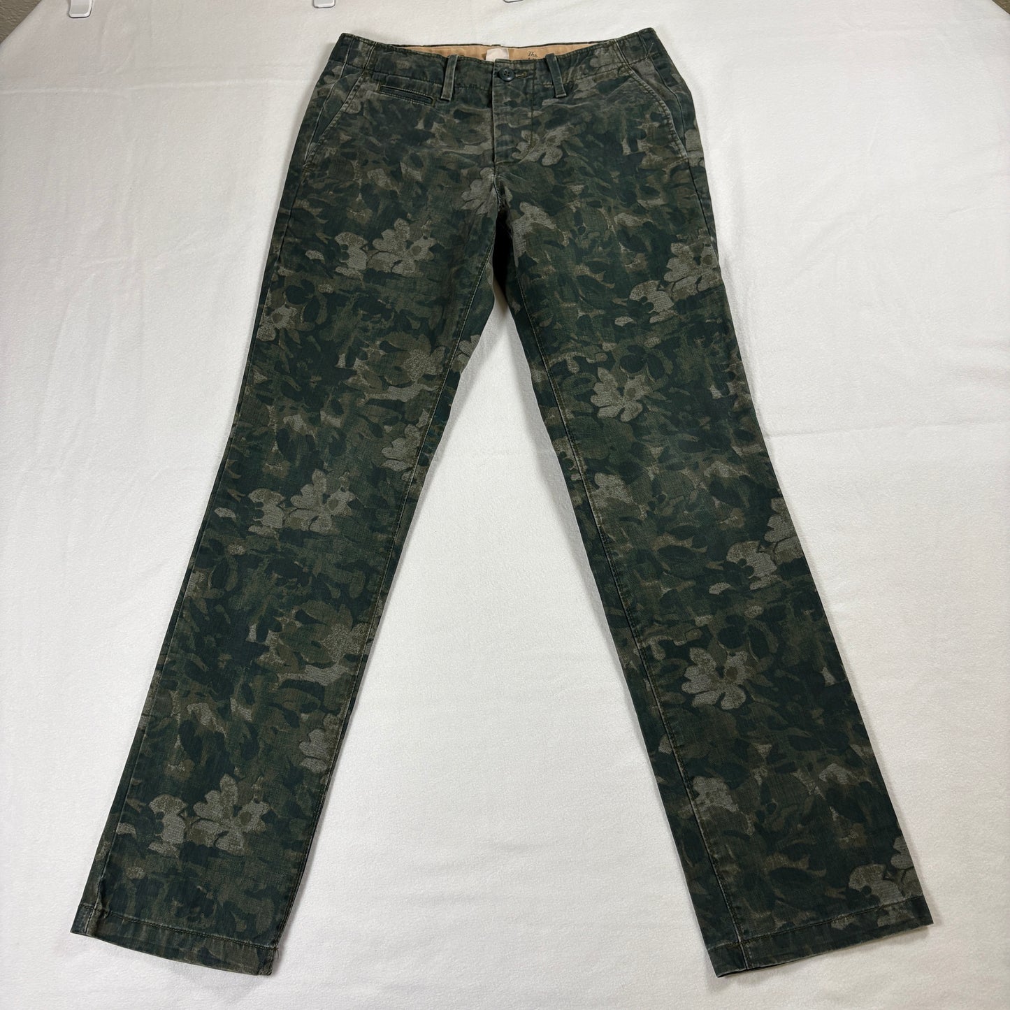 Floral Camo Slim Pants Mens 28x30 Vintage Grunge Streetwear Green Y2K Retro Look