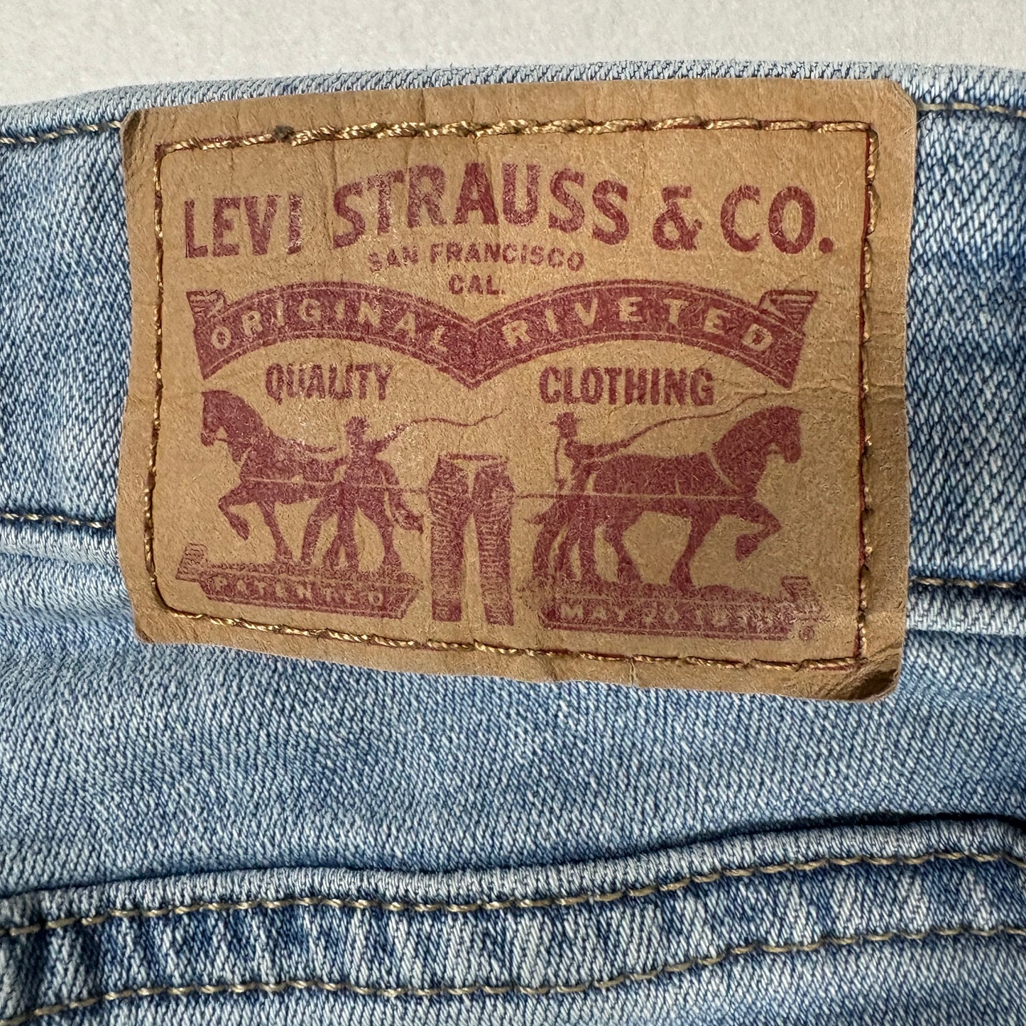 Levis Womens Jeans 25x30 Light Wash Straight Leg Denim Y2K 90s Grunge Vintage