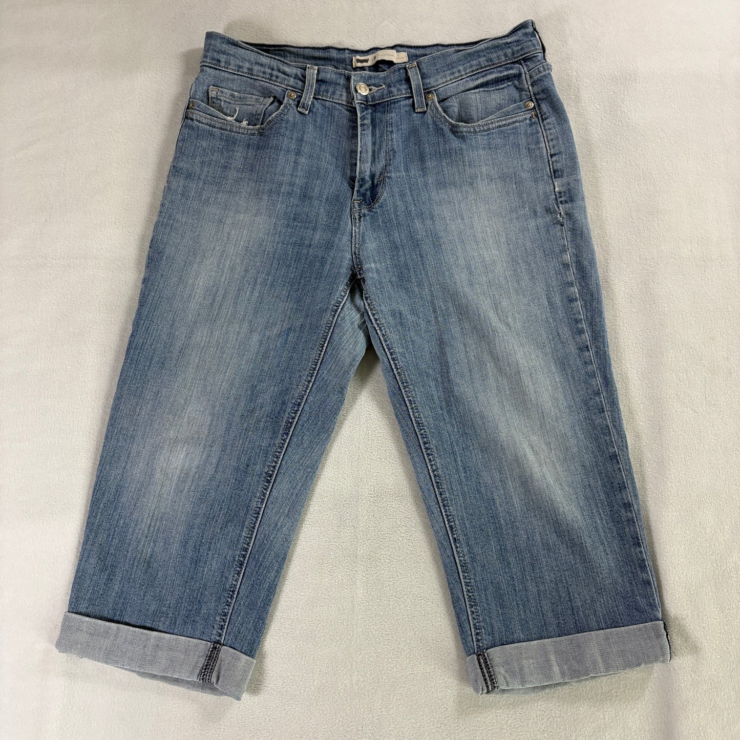 Levis Denim Bermuda Shorts Rolled Hem Tag 8 Fits Like 31X18 Light Wash Stretch
