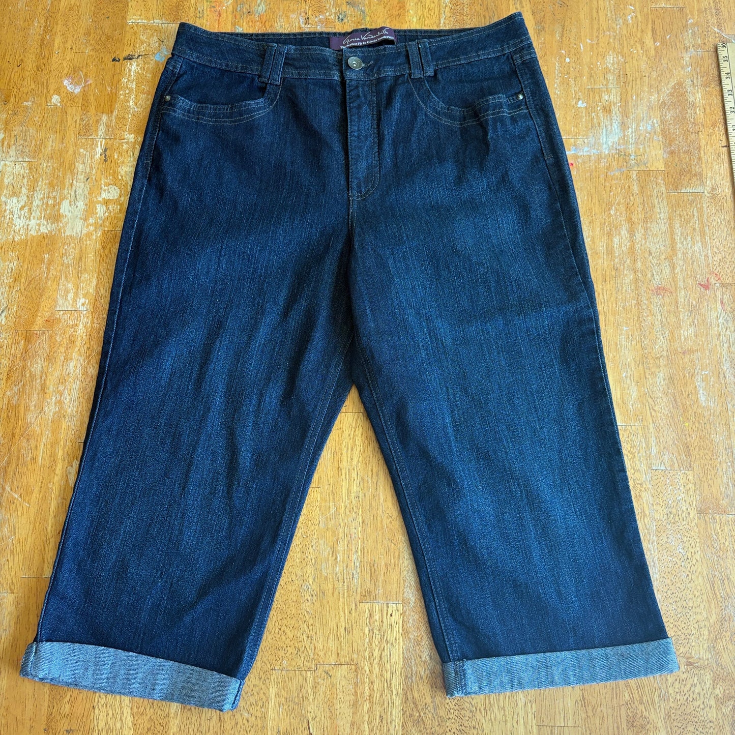 Denim Bermuda Shorts Cuffed Stretch Gloria Vanderbilt Tag 18 Fits Like 36X20