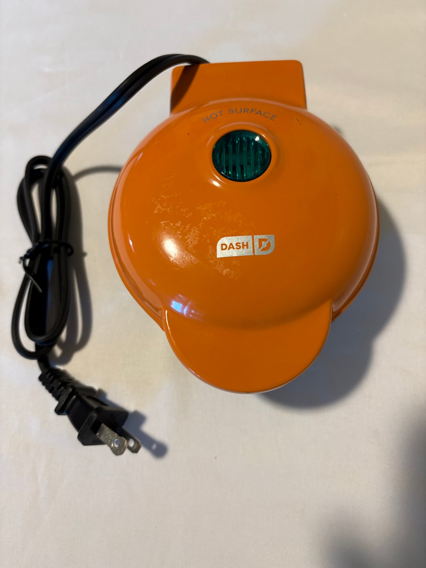 Dash Pumpkin Mini Waffle Maker Orange Model DMWP001OR 350W Fall Halloween Tested