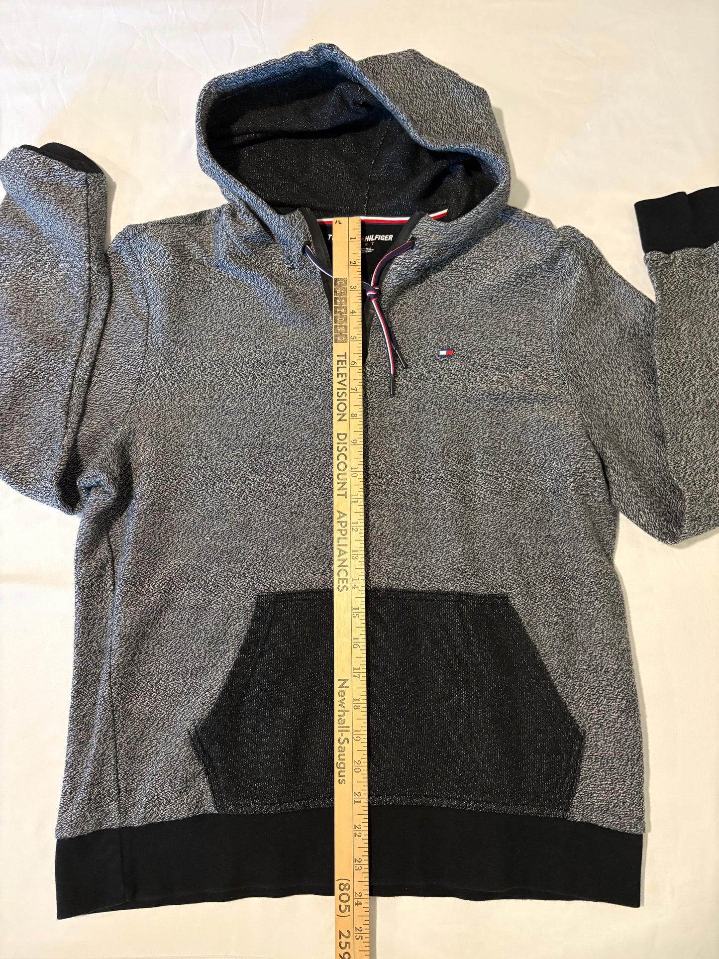 Tommy Hilfiger Hoodie Men’s M – Gray Black Pullover Sweatshirt – 1/4 Zip Logo