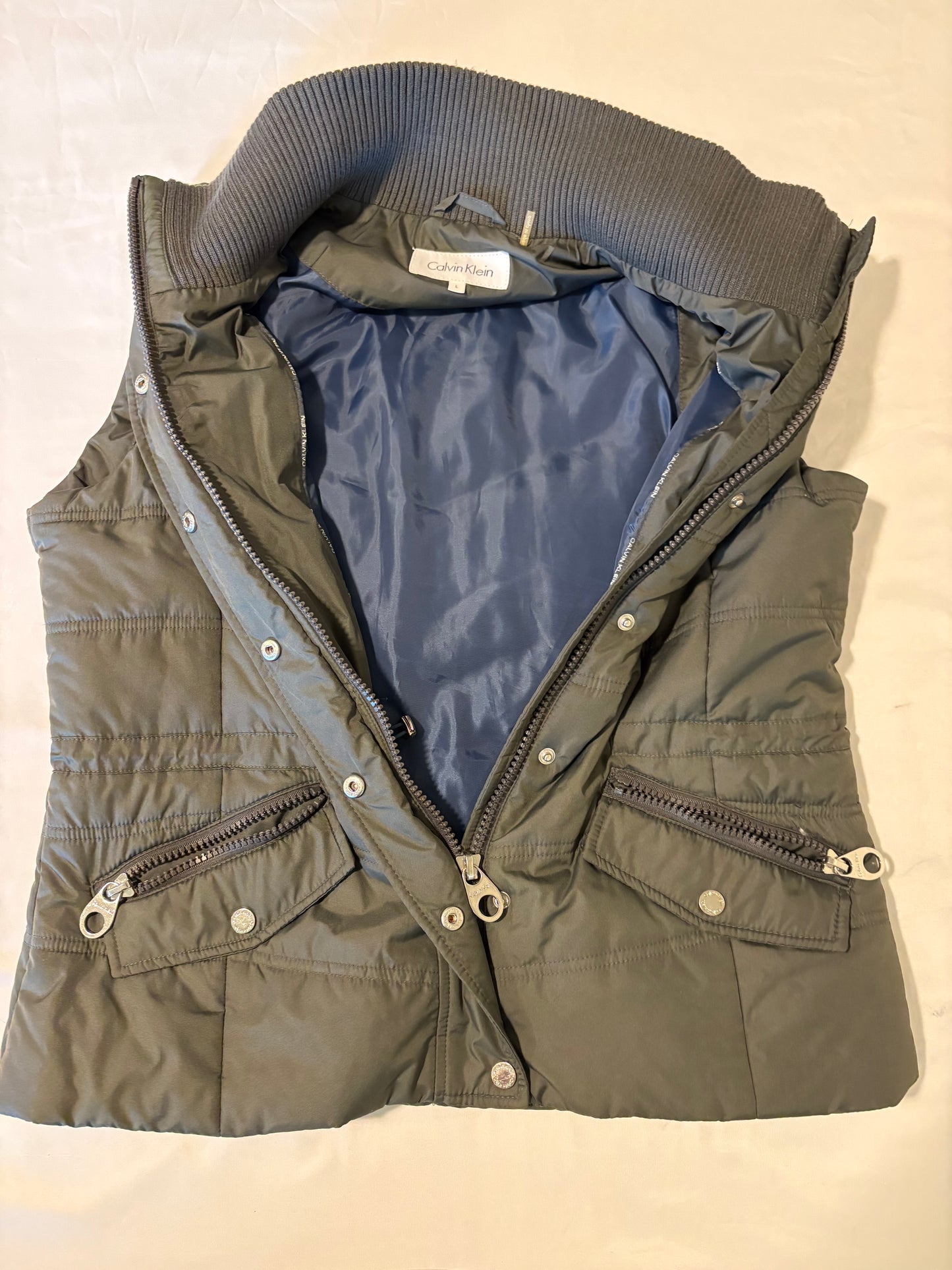 Calvin Klein Gray Puffer Vest Women’s Large Zip Front Rib Collar Lined CK