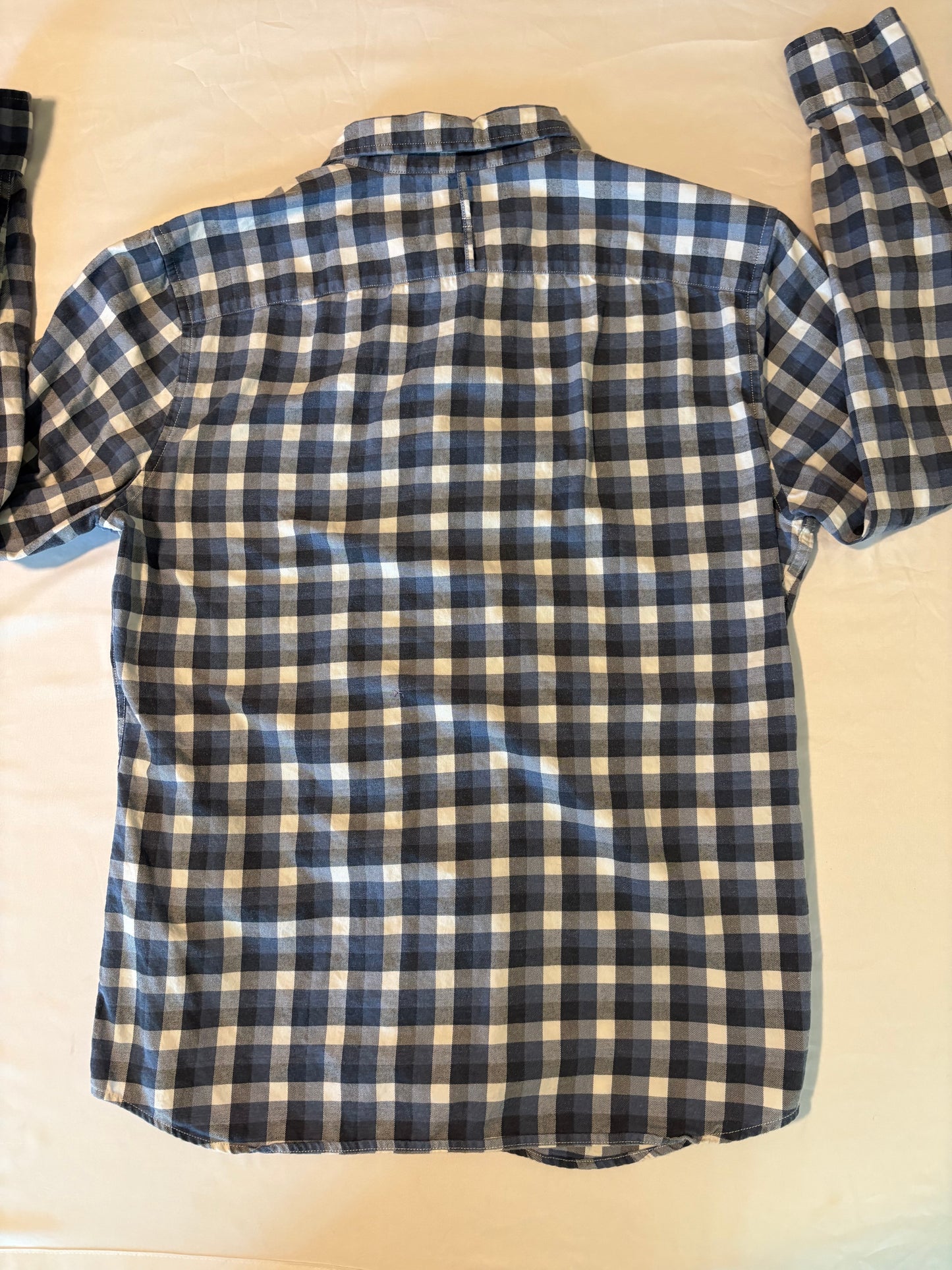Banana Republic Luxe Flannel Shirt Men’s L Slim Fit Blue White Plaid Long Sleeve